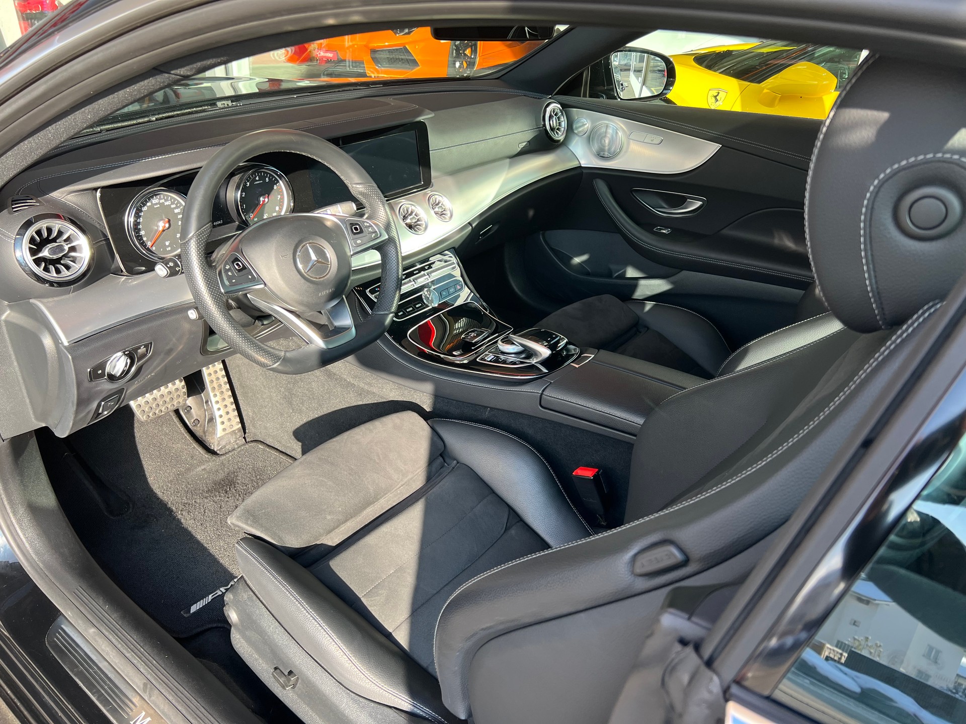MERCEDES-BENZ E 400 Coupé AMG Line 4 Matic 9G-Tronic-showroom-element-3