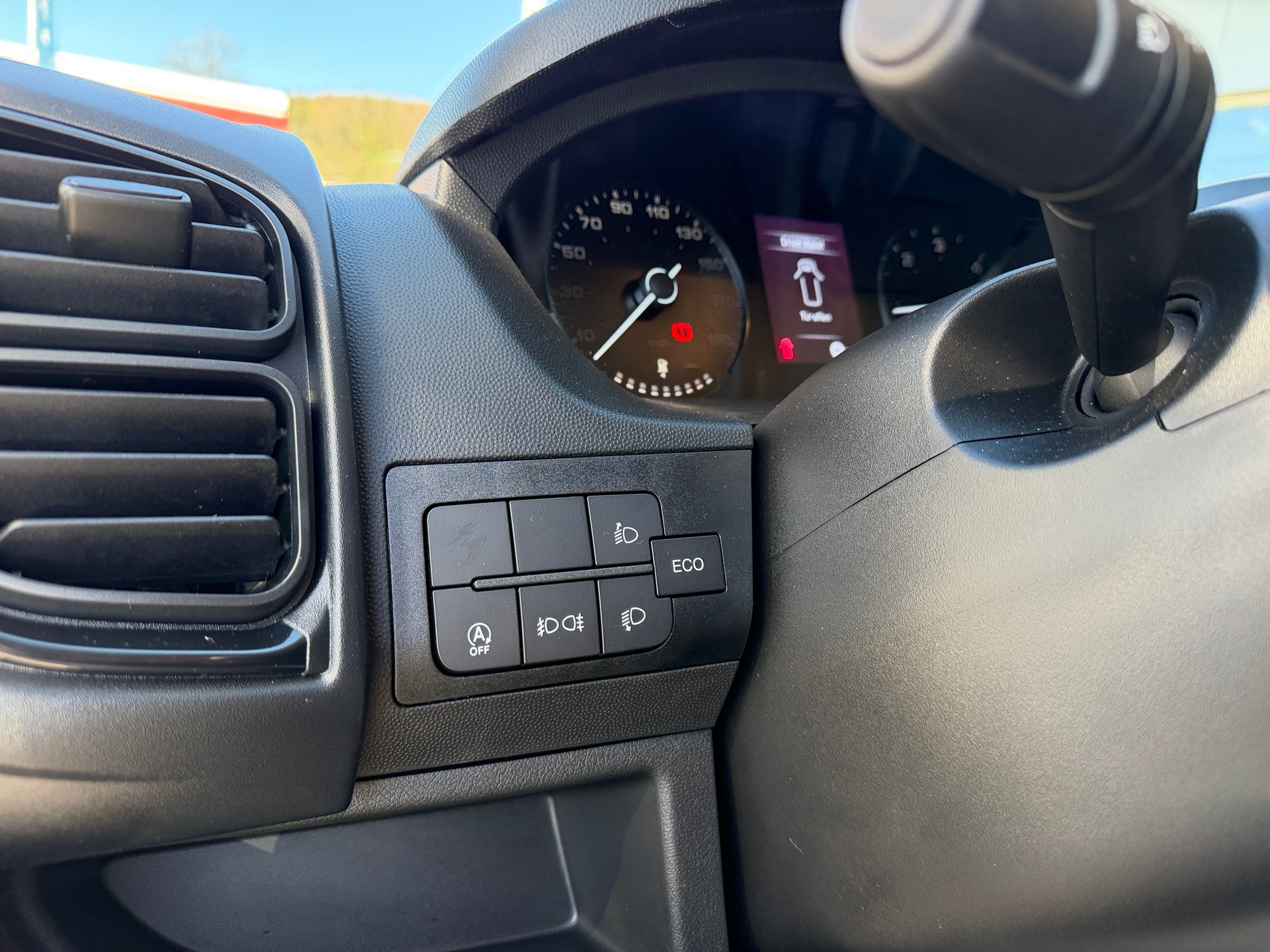 CITROEN Jumper 35 2.2 BlueHDi 140 L2H2 270° 2xAirbag Spurhalteassistent, Aut. Notbremssystem, AHK, Best Ausstattun! Alle Grösse an Lager-image-19