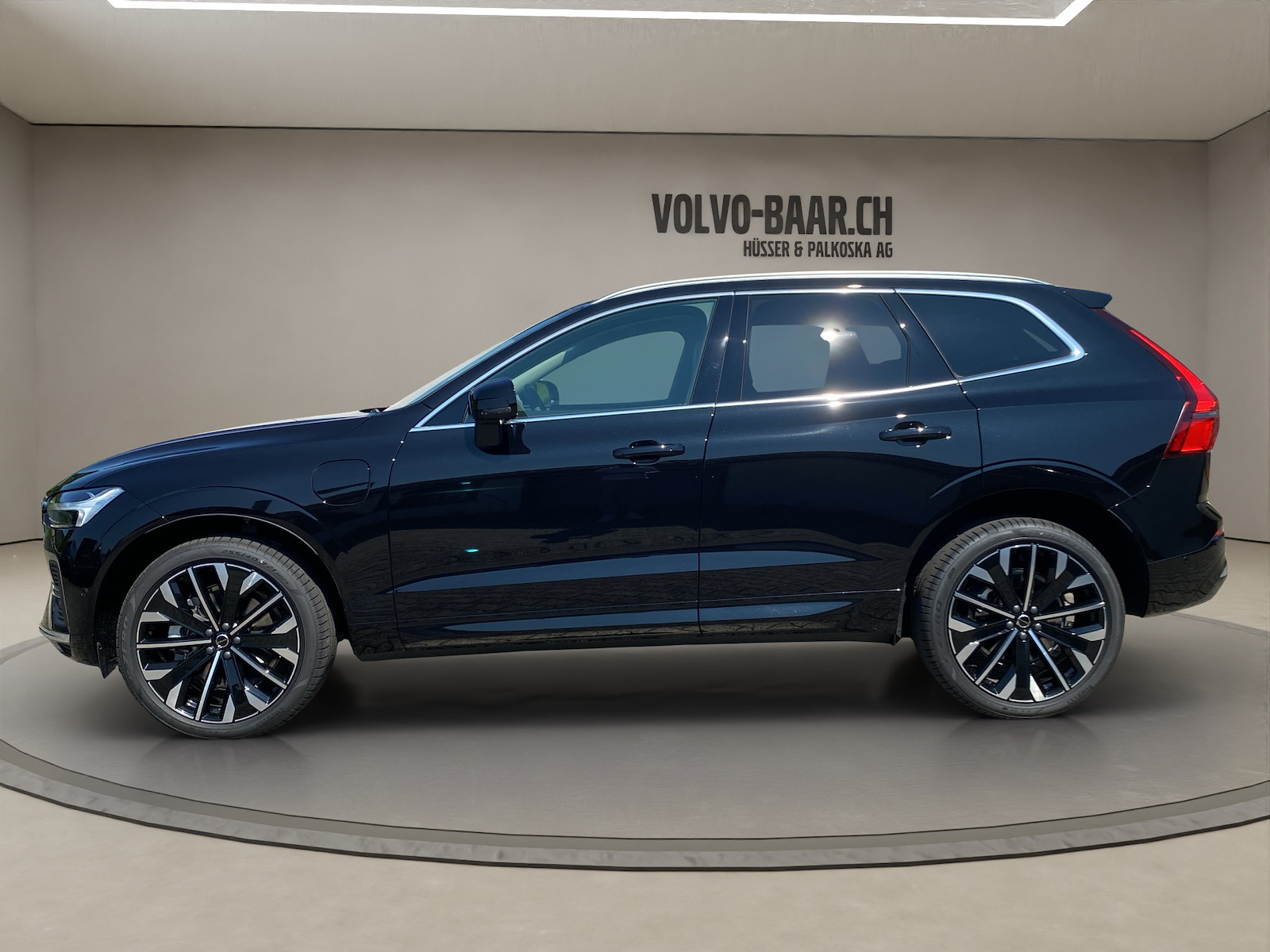 VOLVO XC60 2.0 T8 TE Ultra Bright eAWD-image-1