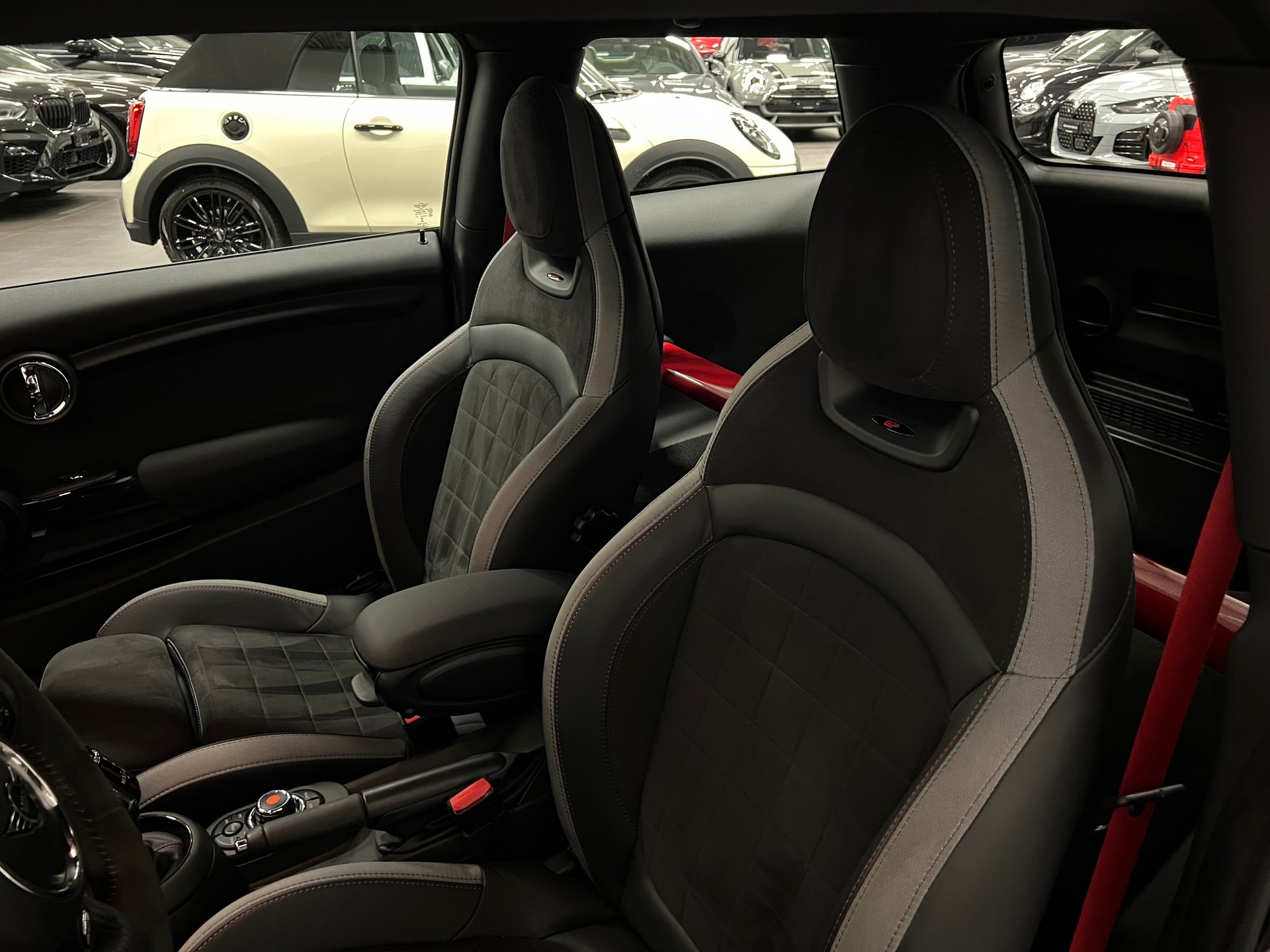 MINI Cooper John Cooper Works GP 3 Steptronic-image-19