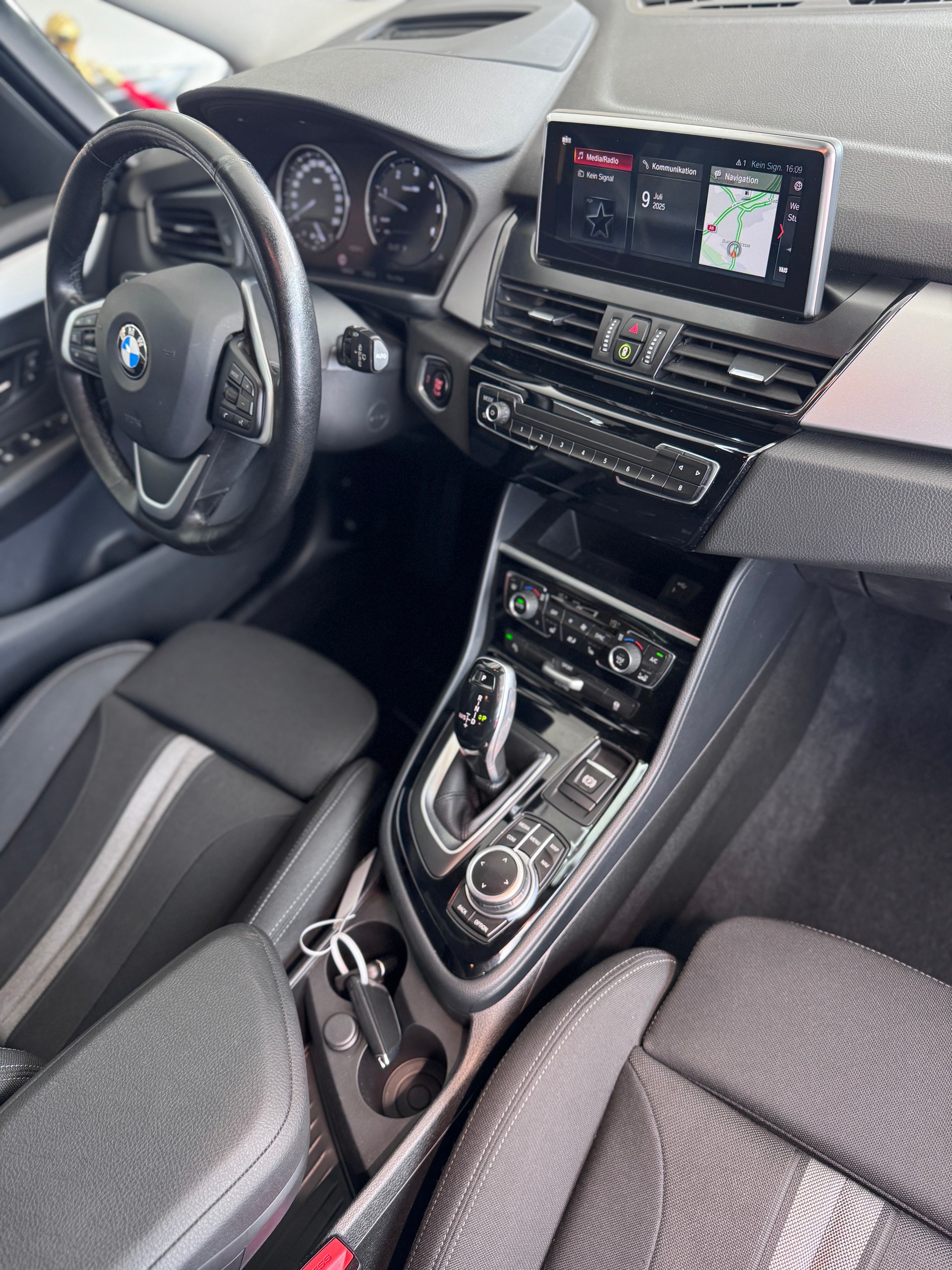 BMW 218d xDrive Gran Tourer Steptronic-image-14