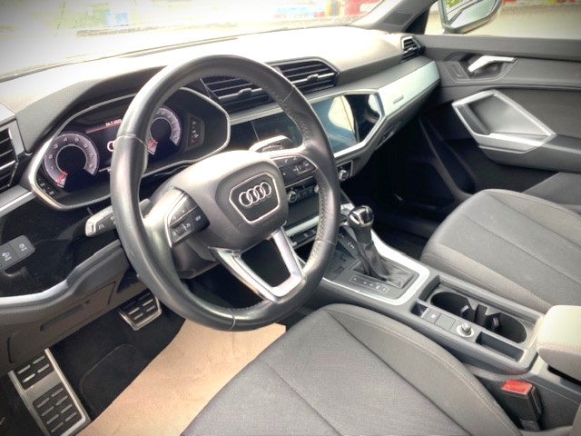 AUDI Q3 2.0 40 TFSI Advanced quattro S-Tronic-image-5