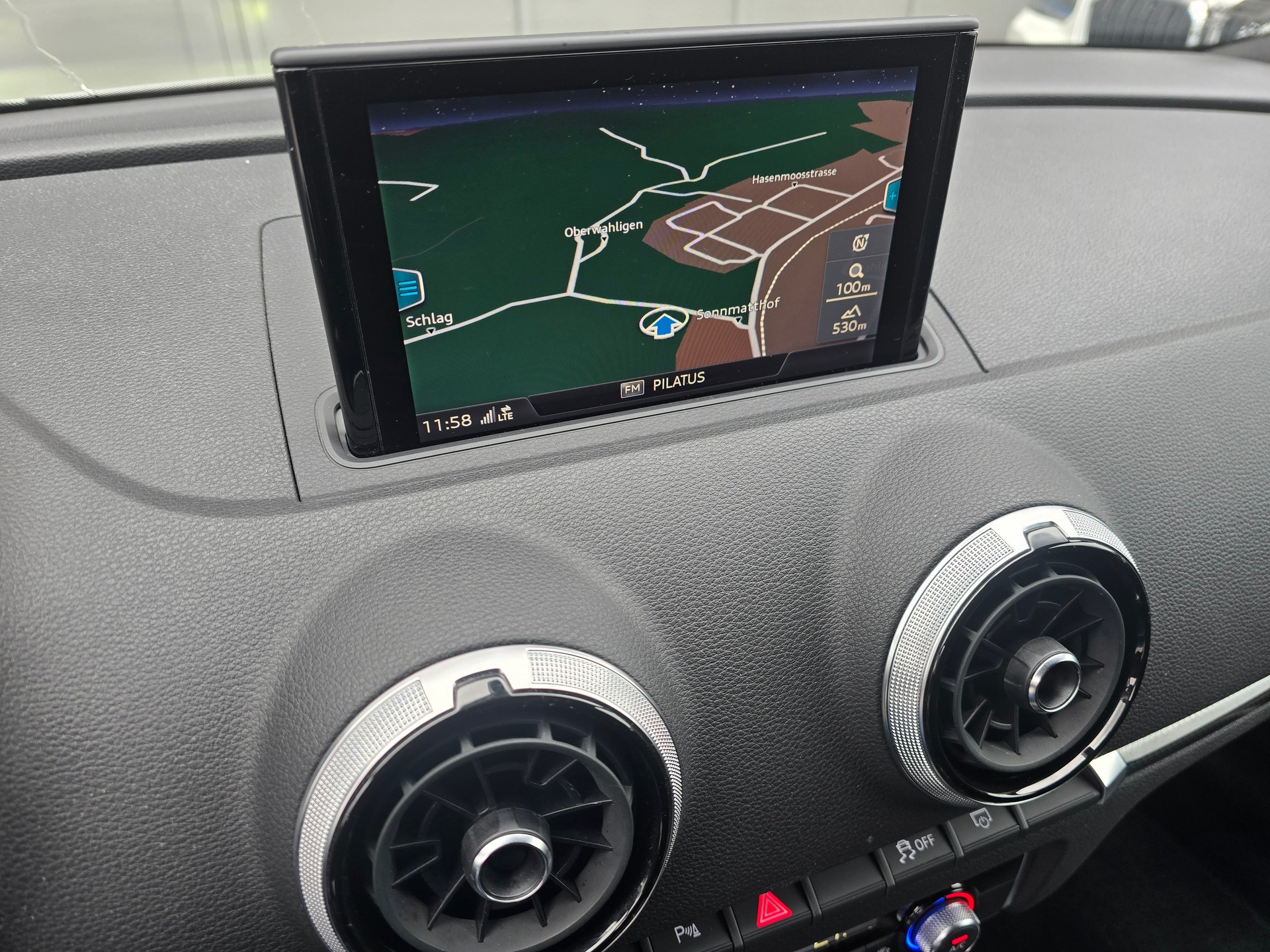 AUDI RS3 Sportback 2.5 TSI quattro S-tronic-image-12