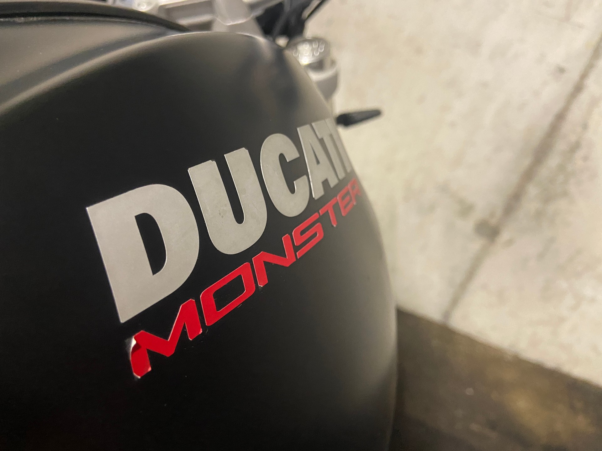 DUCATI Monster 696M ABS-image-6