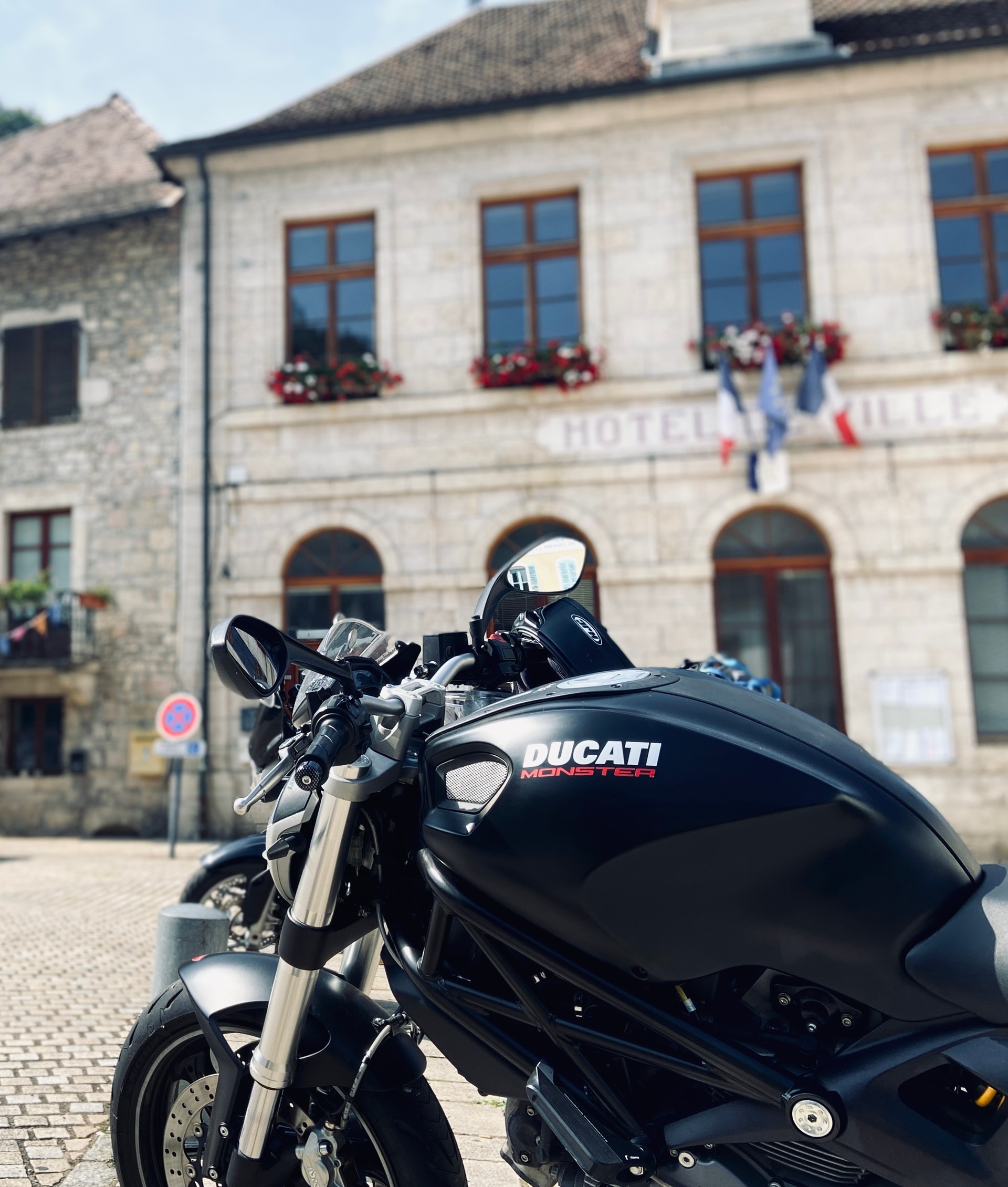 DUCATI Monster 696M ABS