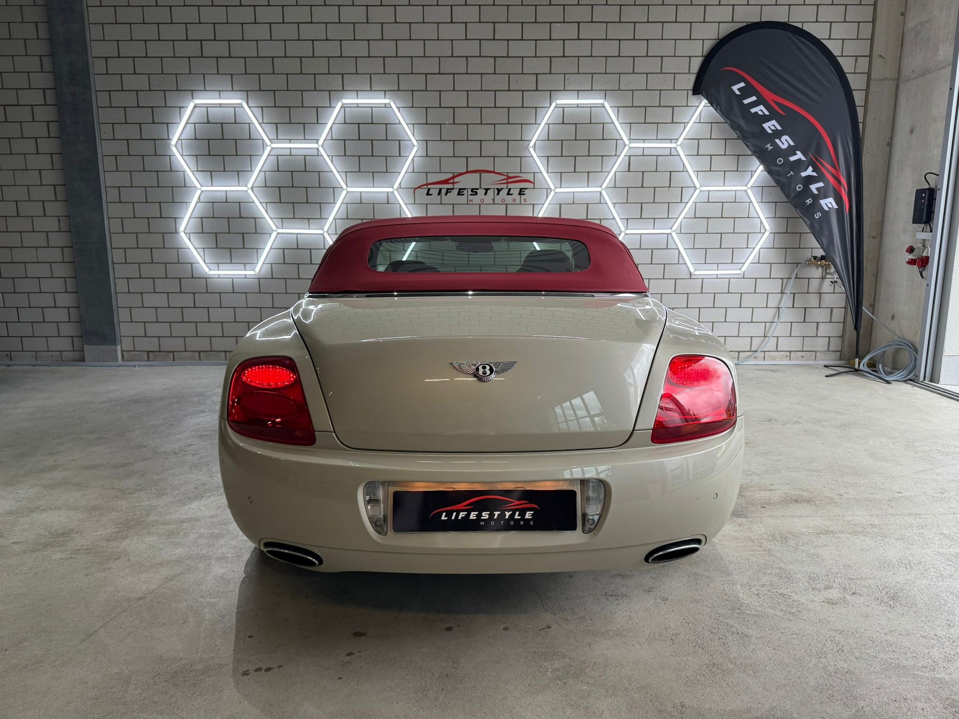 BENTLEY Continental GTC 6.0-image-3