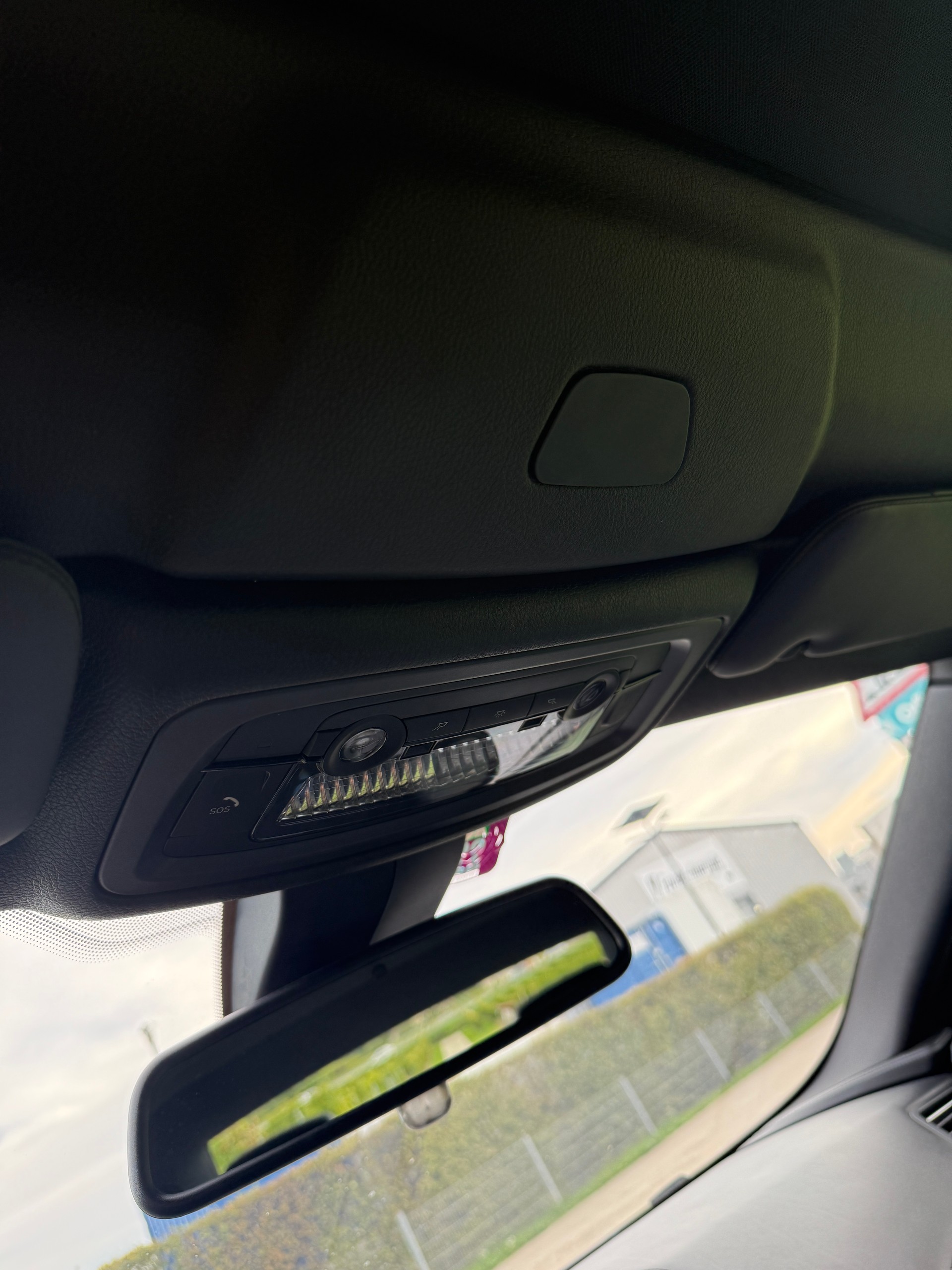 BMW 650i Cabrio xDrive-image-18