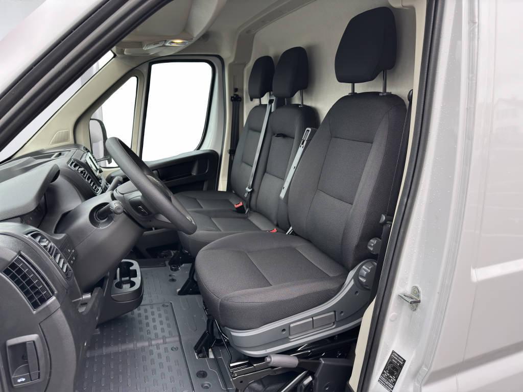 TOYOTA PROACE MAX Van 3.5 L2H2 2.2 D Active 140-image-8