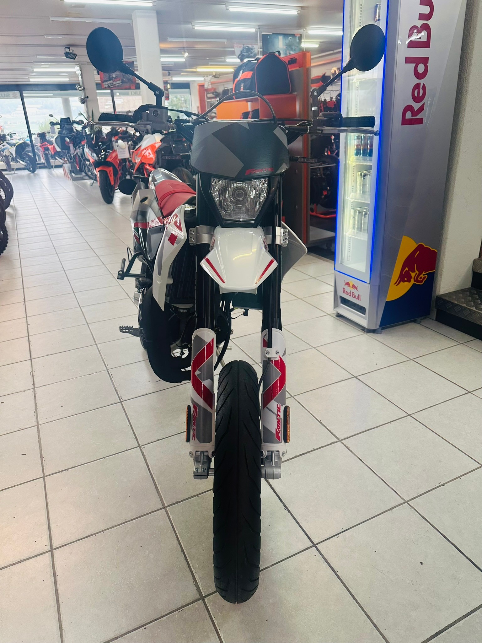 FANTIC XM 50 Motard Performance-showroom-element-2