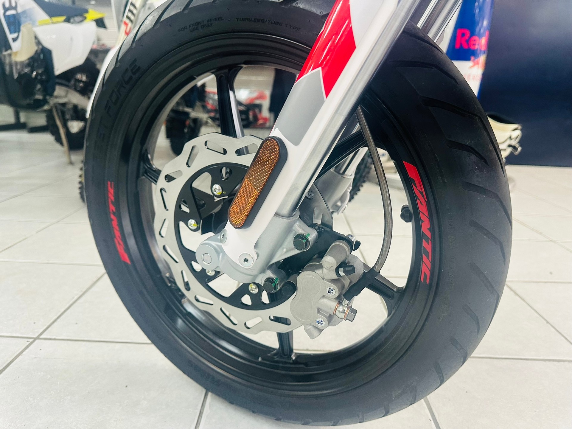 FANTIC XM 50 Motard Performance-image-9