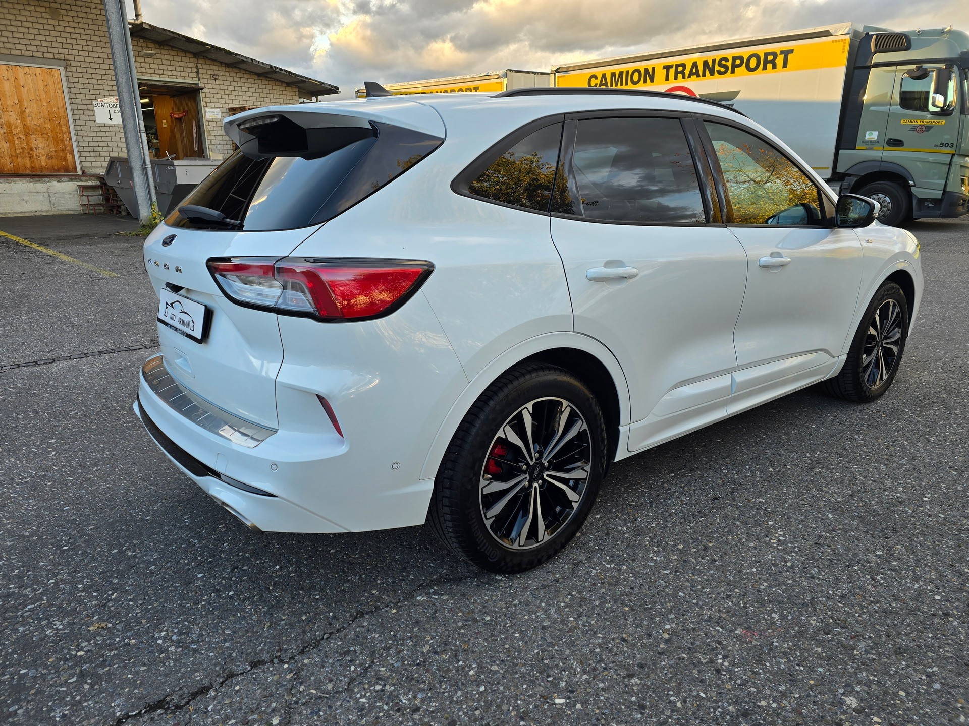 FORD Kuga 2.0 TDCi EcoBlue ST-Line X 4WD-image-5