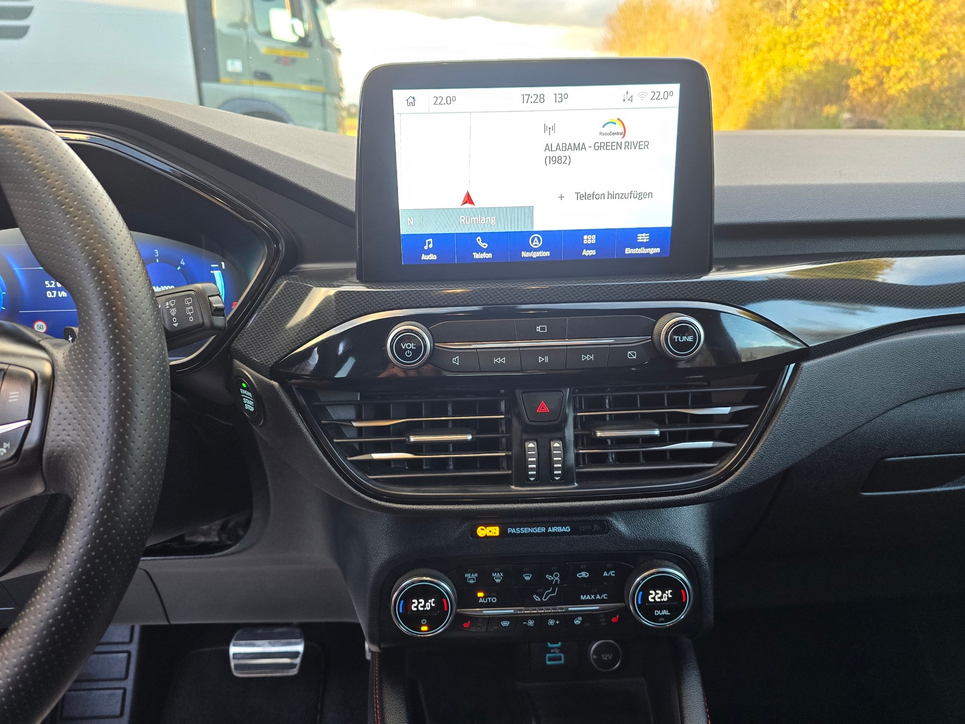 FORD Kuga 2.0 TDCi EcoBlue ST-Line X 4WD-image-24
