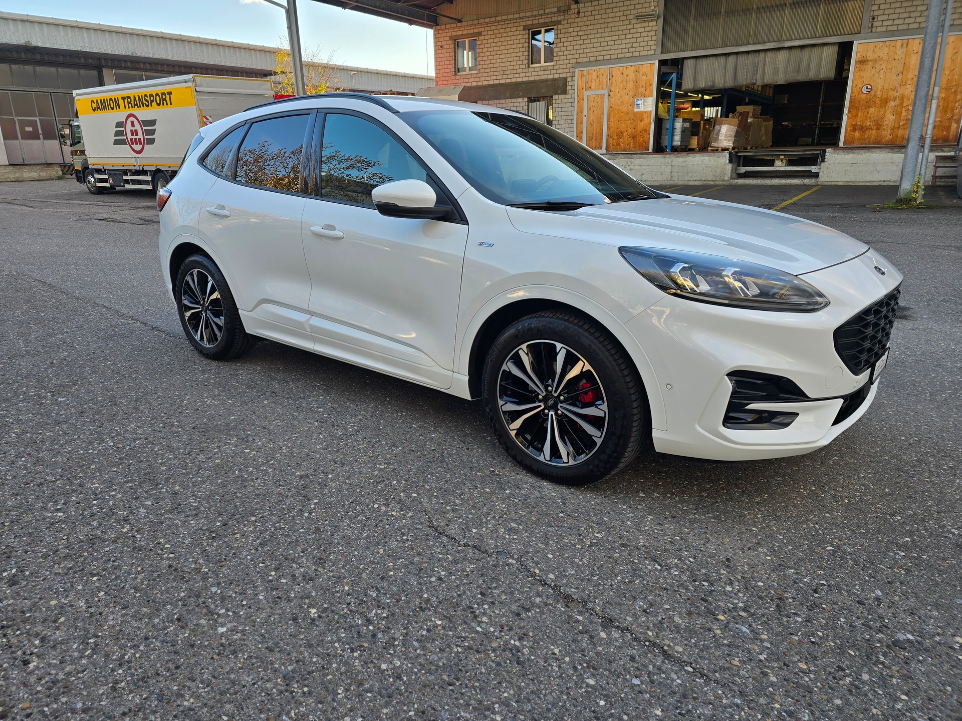 FORD Kuga 2.0 TDCi EcoBlue ST-Line X 4WD-image-2