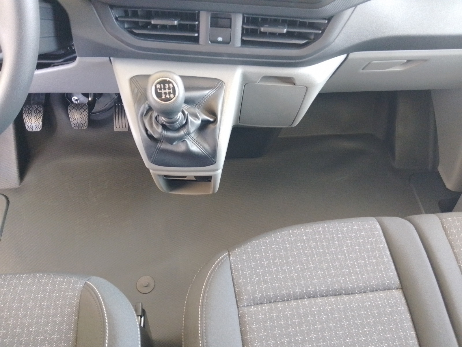 FORD Transit Custom Van 280 L1 2.0 EcoBlue 110 Trend-image-11