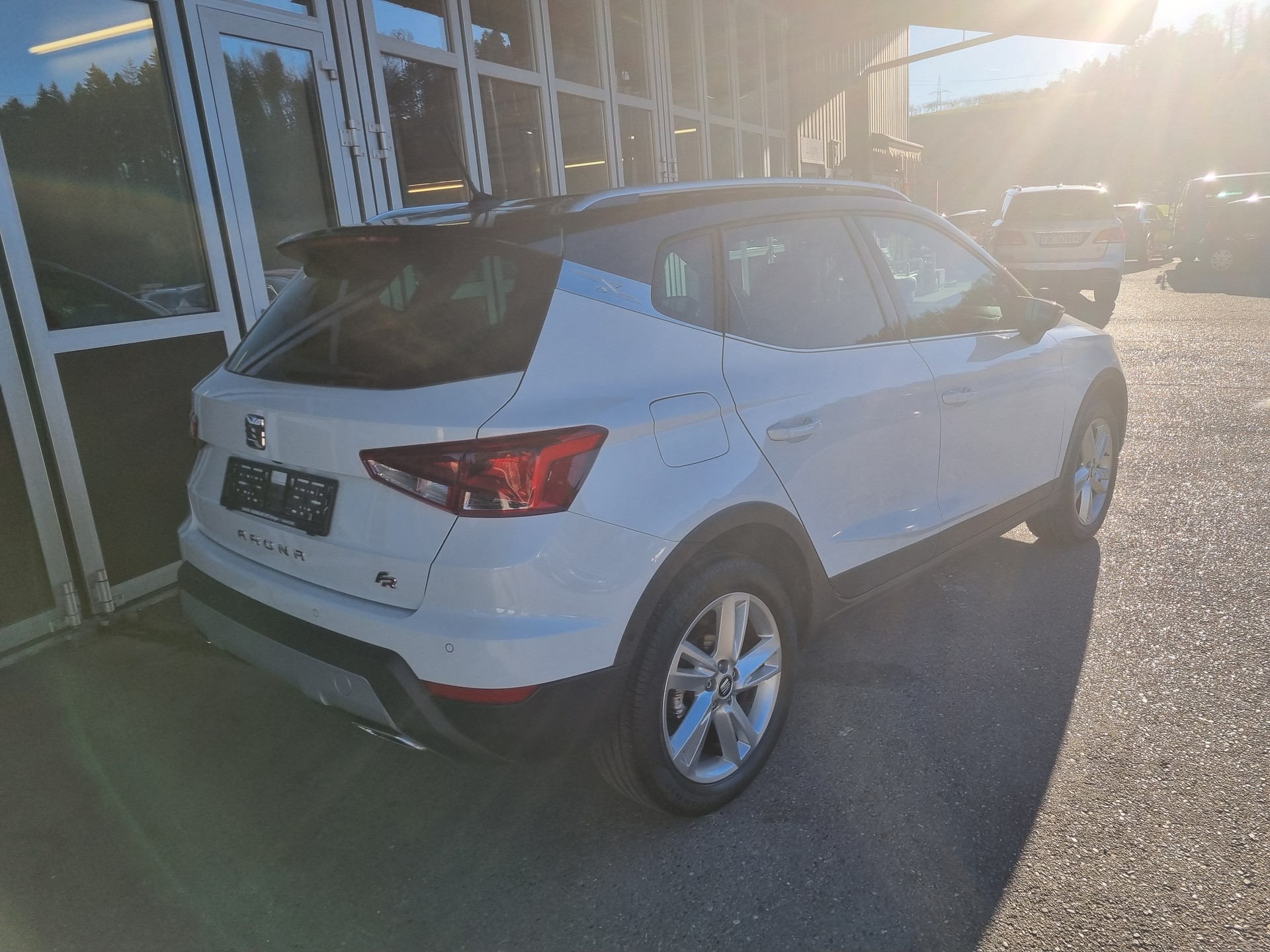 SEAT Arona 1.0 TSI Eco FR DSG-image-3