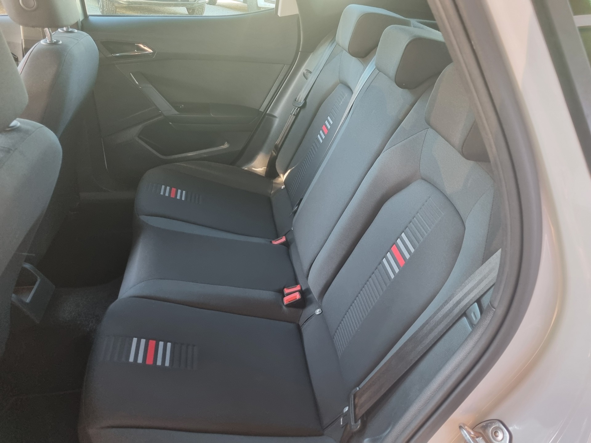 SEAT Arona 1.0 TSI Eco FR DSG-image-8