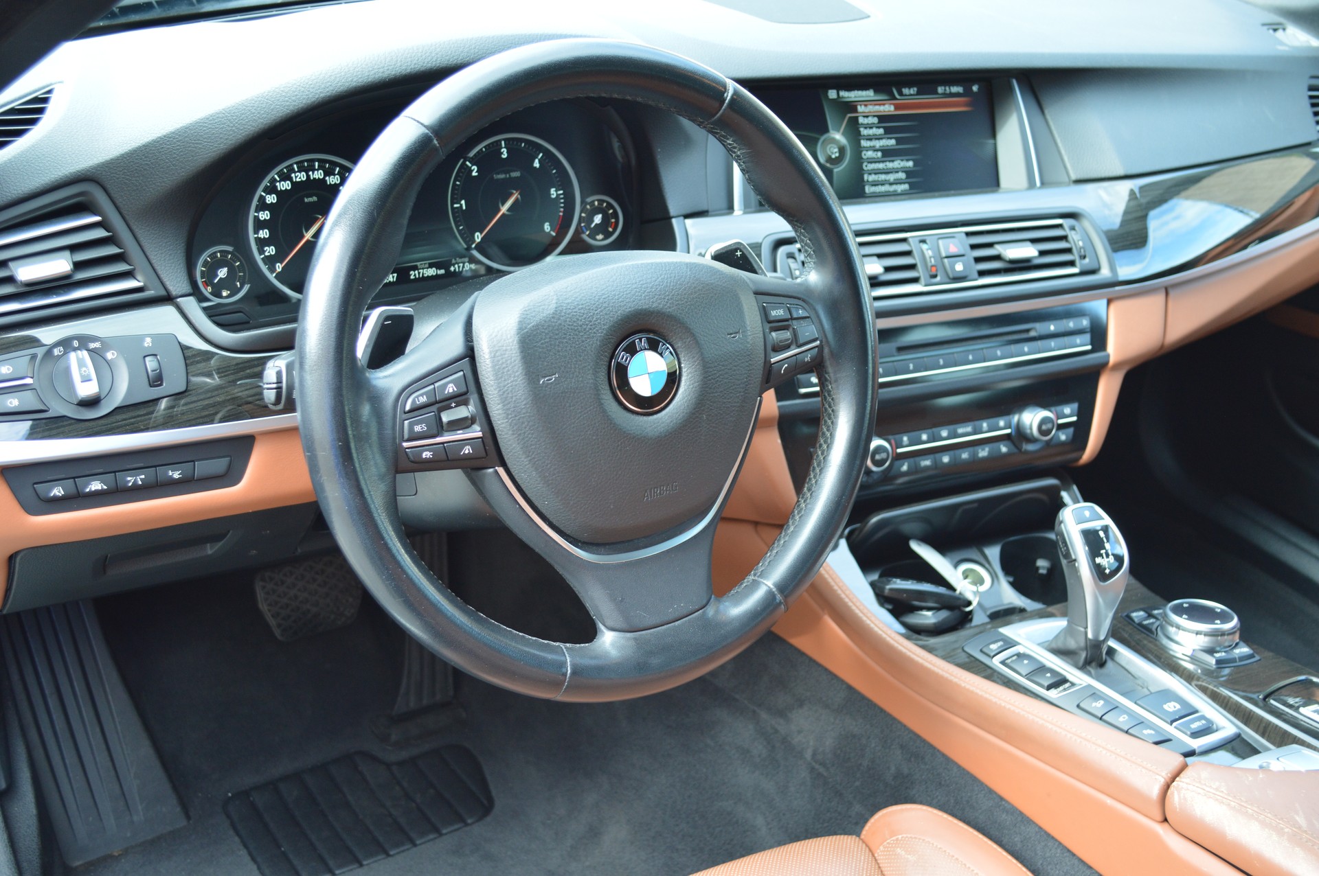BMW 535d Touring xDrive Luxury Line Steptronic-image-5