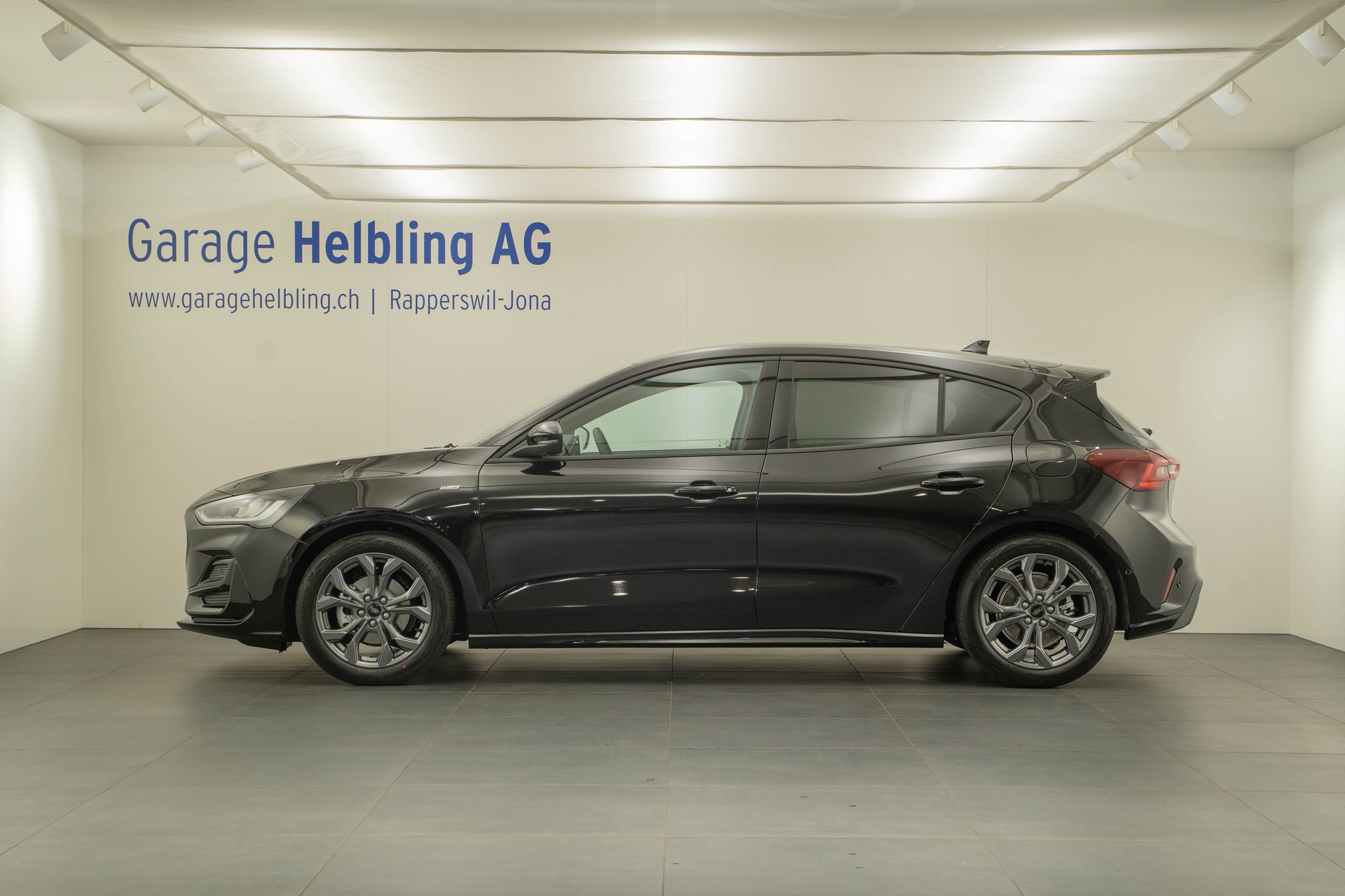 FORD Focus 1.0i EcoB Hybrid 155 ST-Line X-image-2
