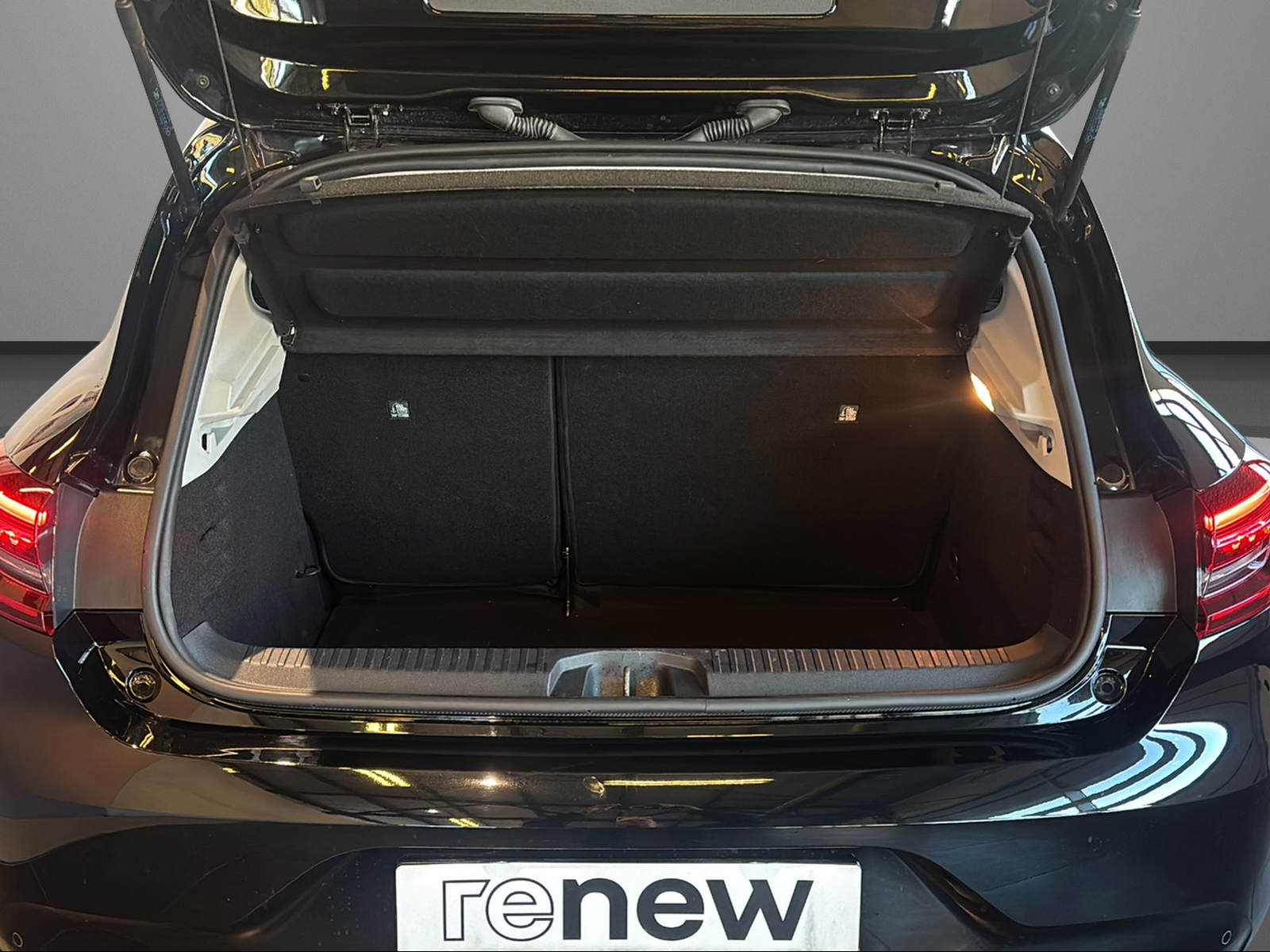 RENAULT Clio 1.0 Equilibre CVT-image-5