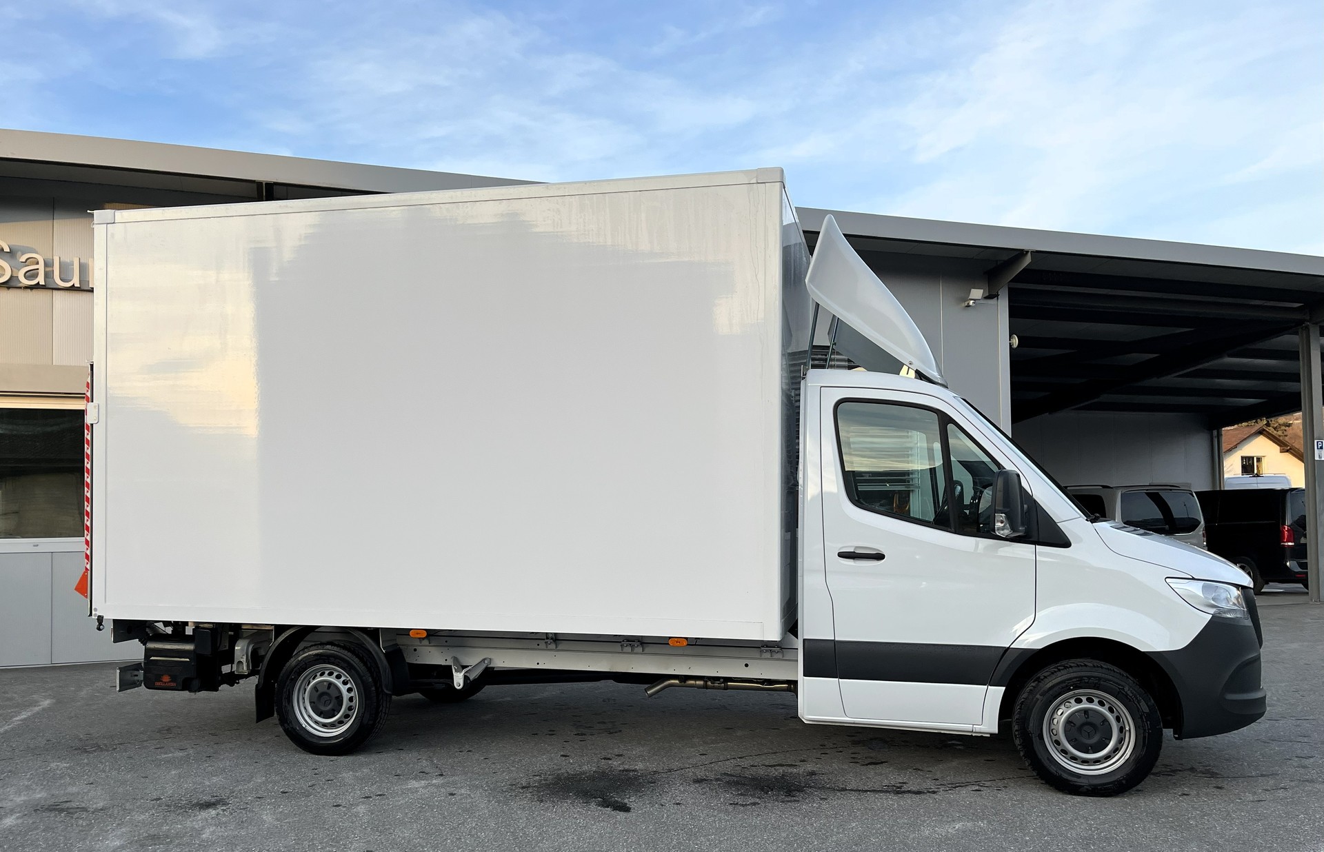 MERCEDES-BENZ Sprinter 319 CDI Lang 9G-TRONIC-image-2