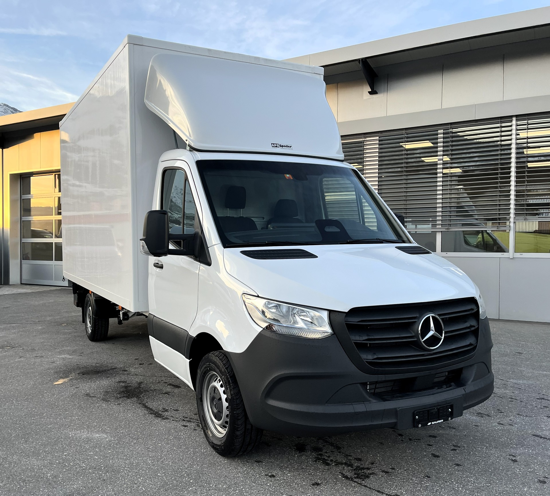 MERCEDES-BENZ Sprinter 319 CDI Lang 9G-TRONIC-image-1