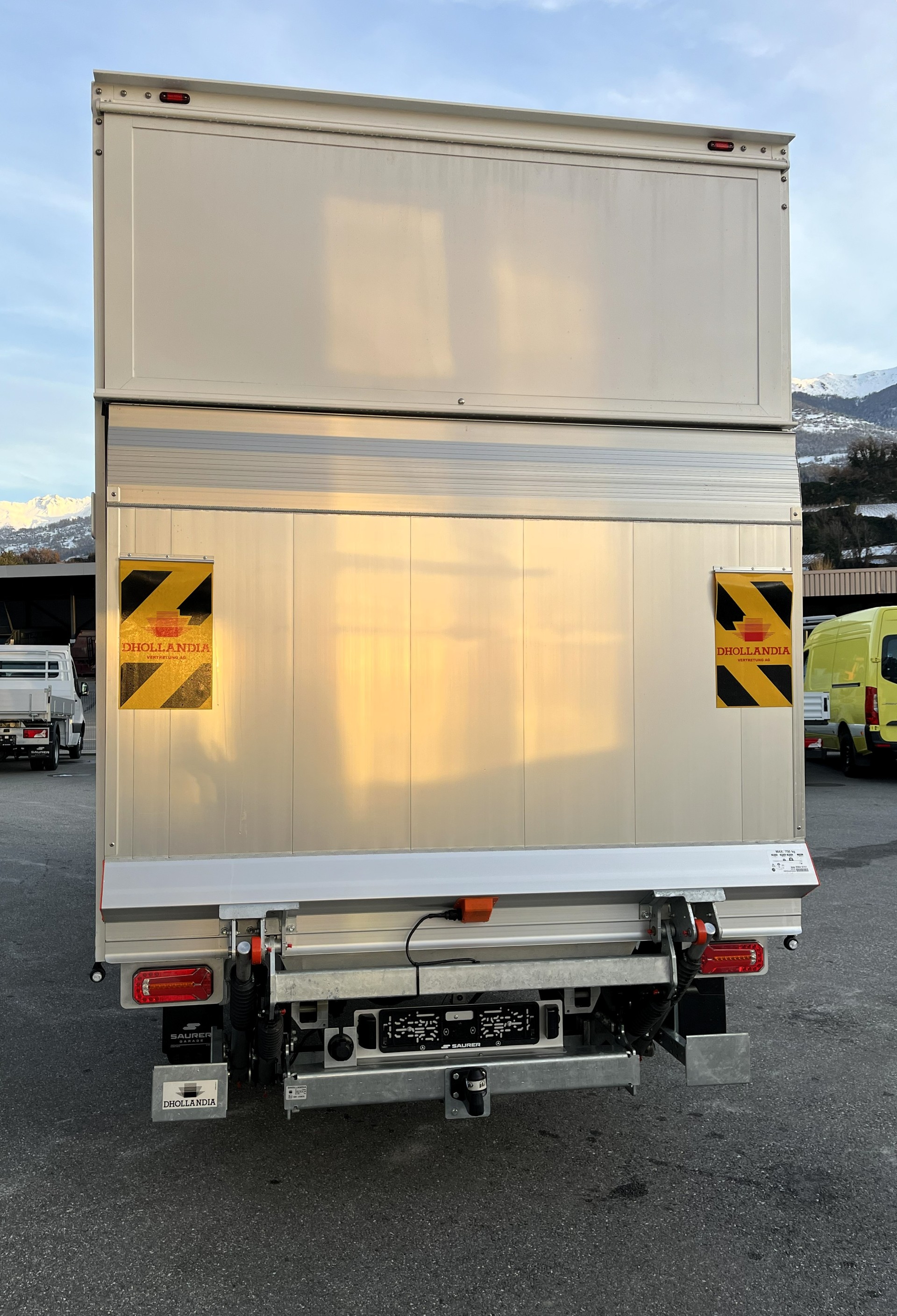 MERCEDES-BENZ Sprinter 319 CDI Lang 9G-TRONIC-image-4