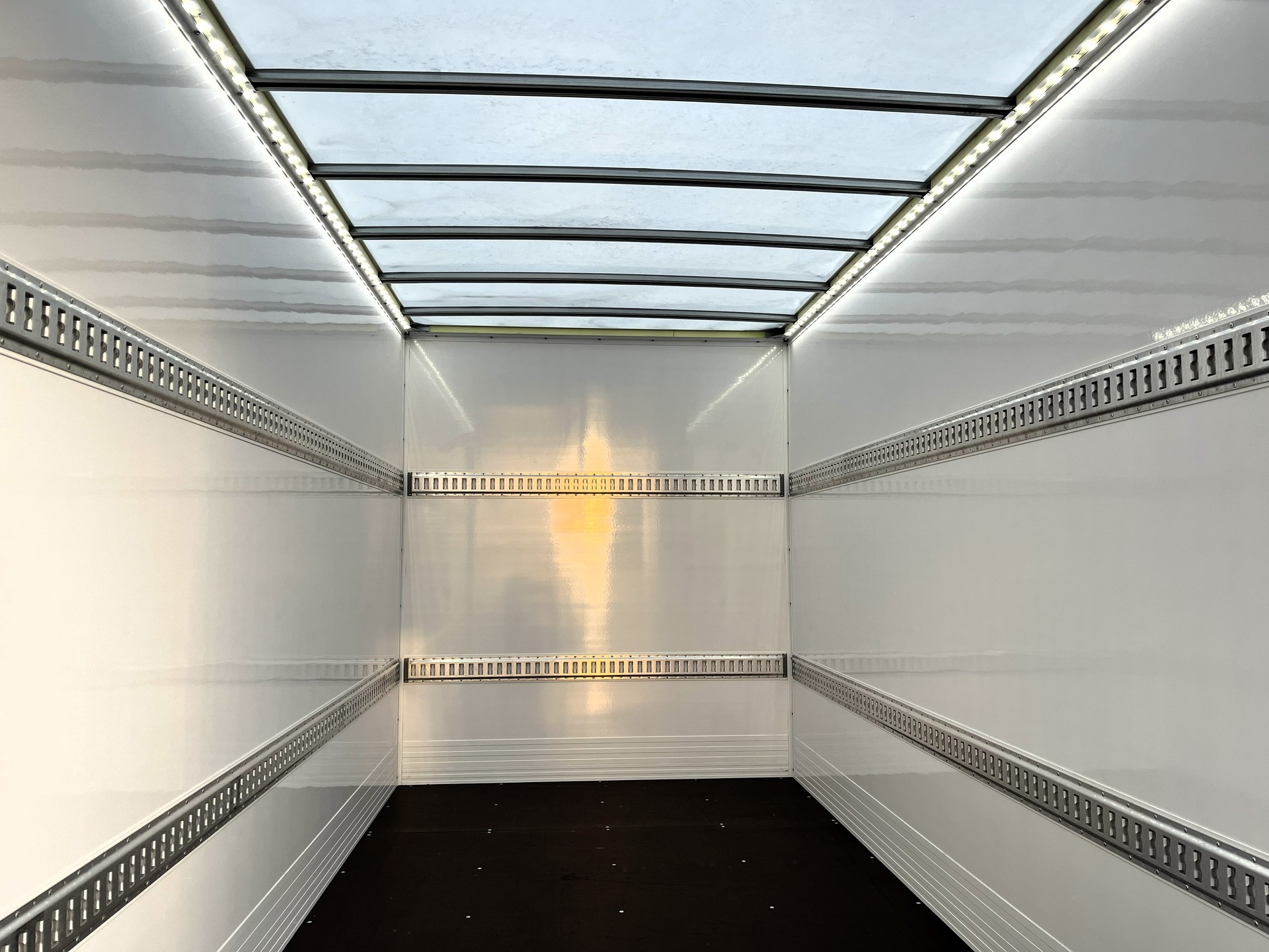 MERCEDES-BENZ Sprinter 319 CDI Lang 9G-TRONIC-image-11