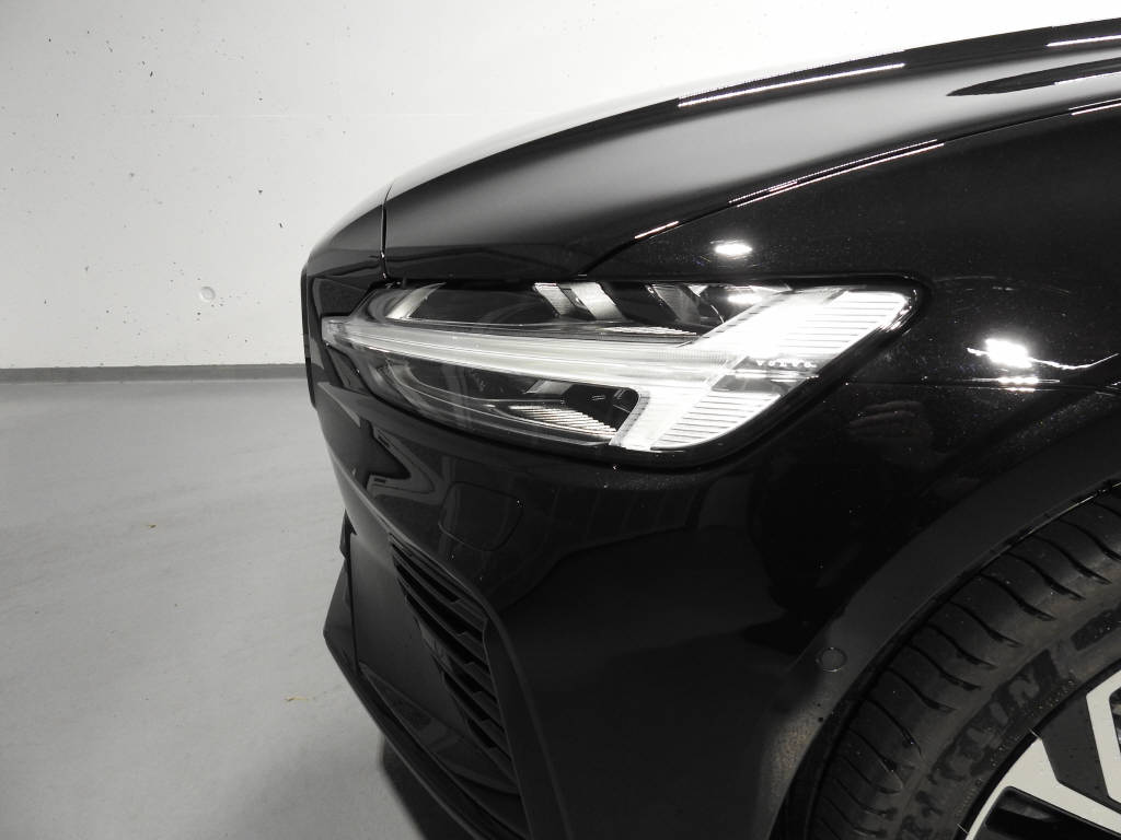VOLVO V60 2.0 T6 TE Ultra Dark eAWD-image-12