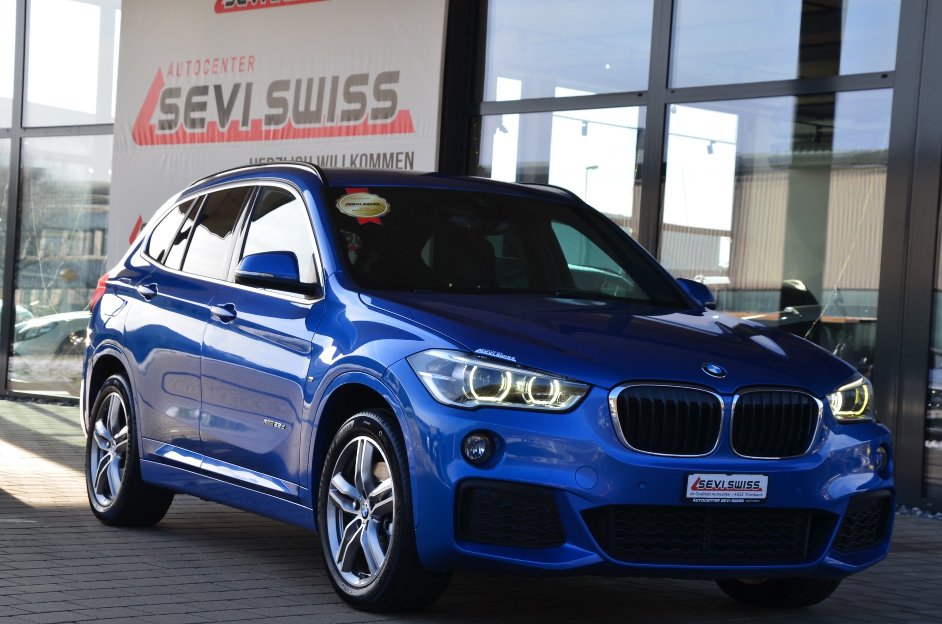 BMW X1 xDrive 25d M Sport Steptronic*Frisch ab MFK,1 Jahr oder 20'000km Garantie*-image-1