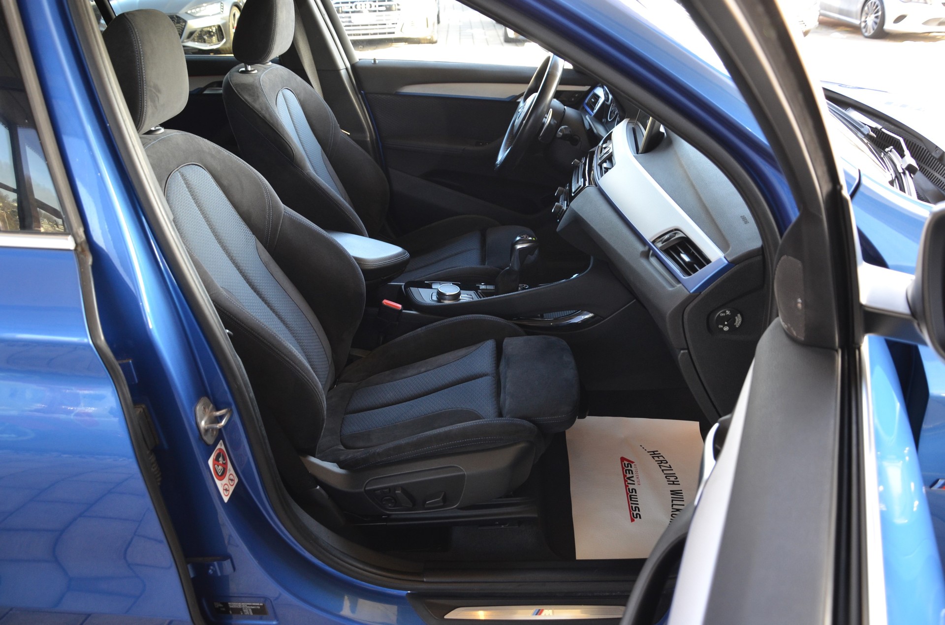 BMW X1 xDrive 25d M Sport Steptronic*Frisch ab MFK,1 Jahr oder 20'000km Garantie*-image-13