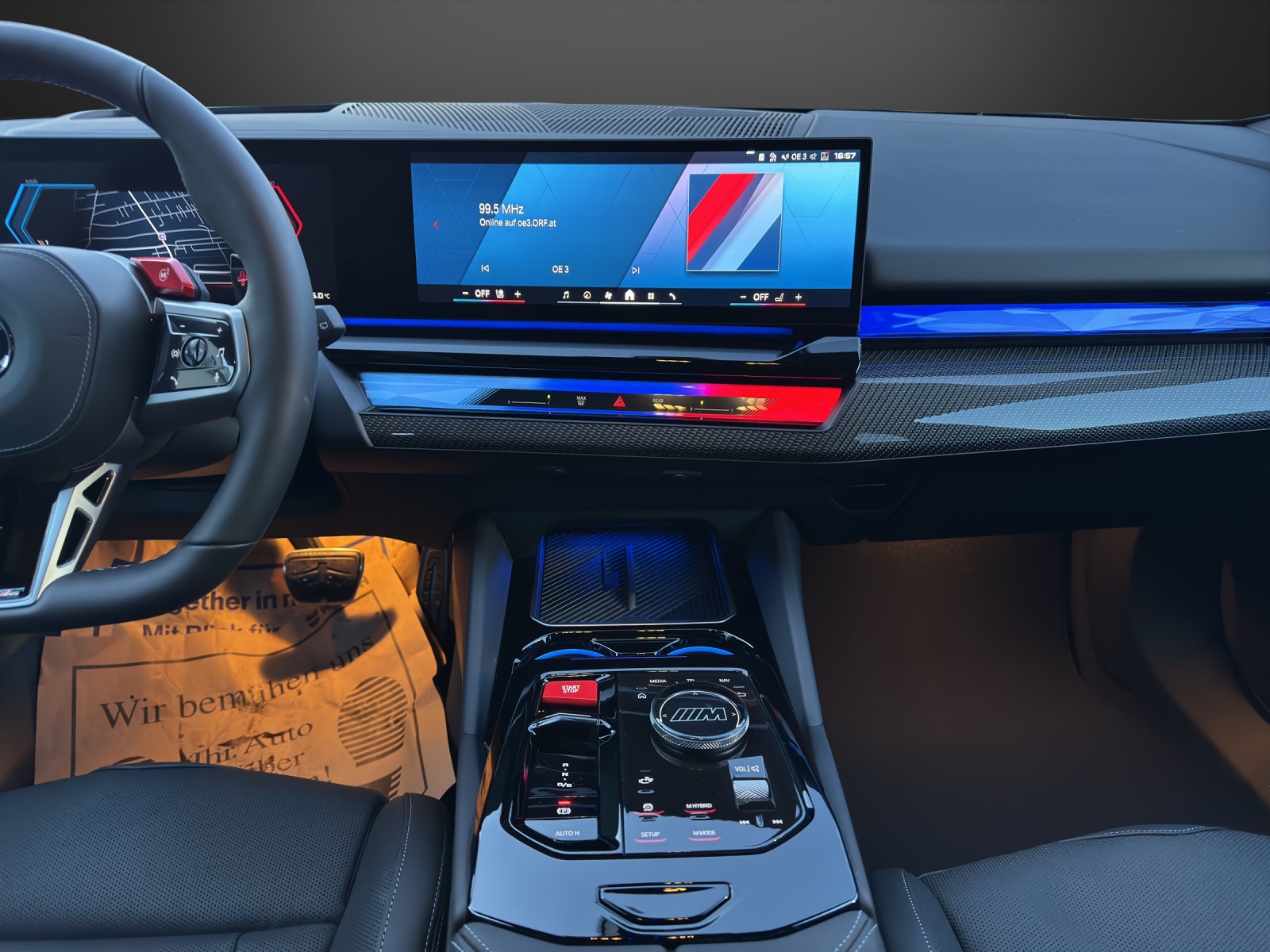 BMW M5 xDrive Touring-image-11