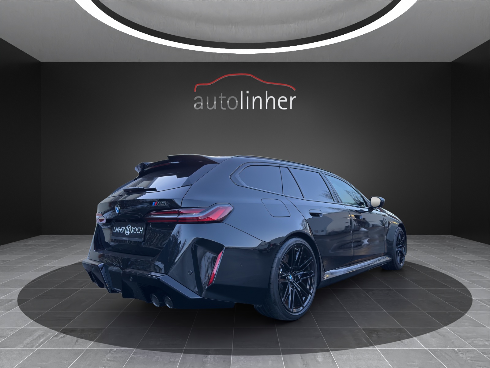 BMW M5 xDrive Touring-image-4