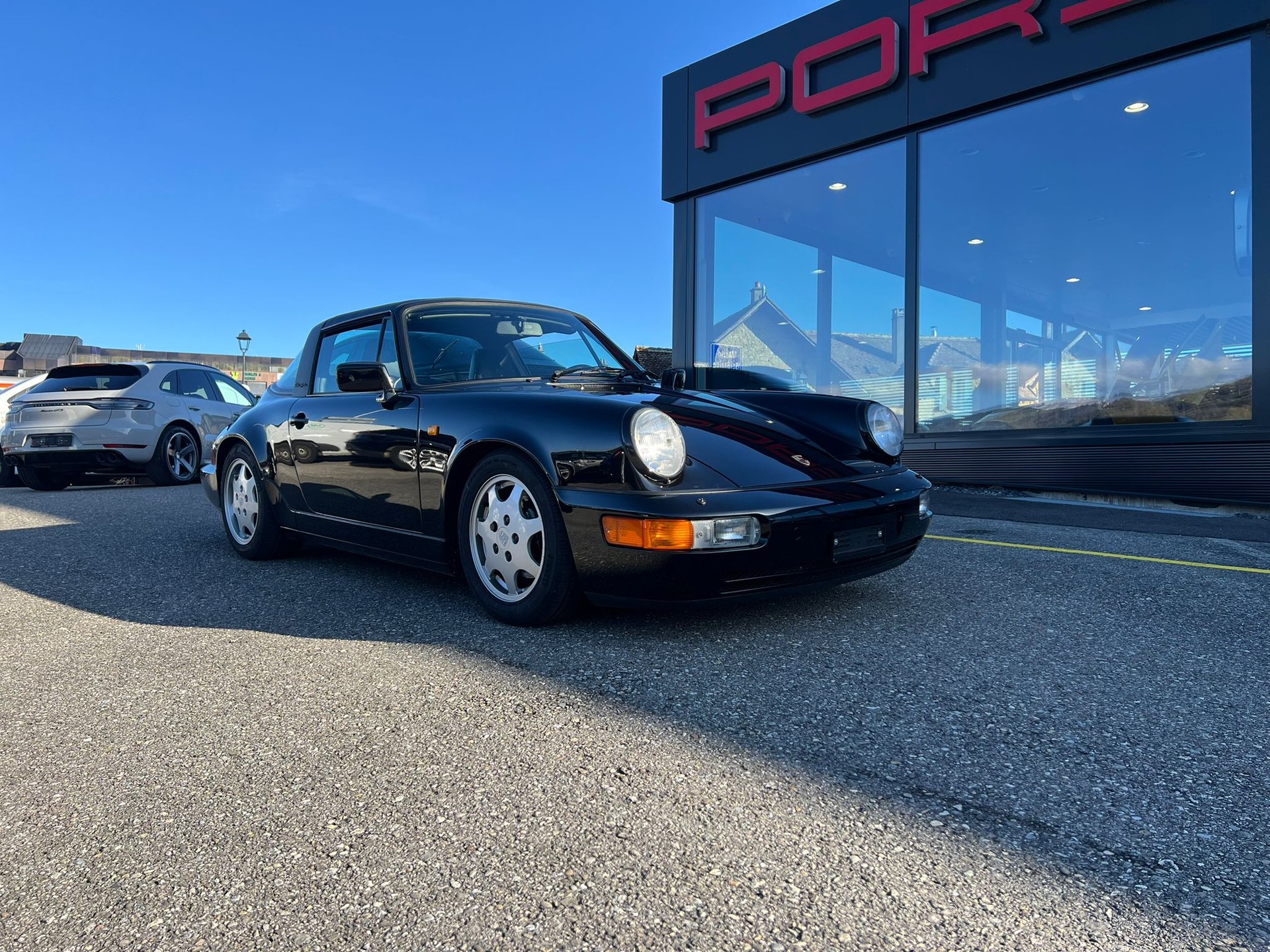PORSCHE 911 Carrera 2 Targa-image-4