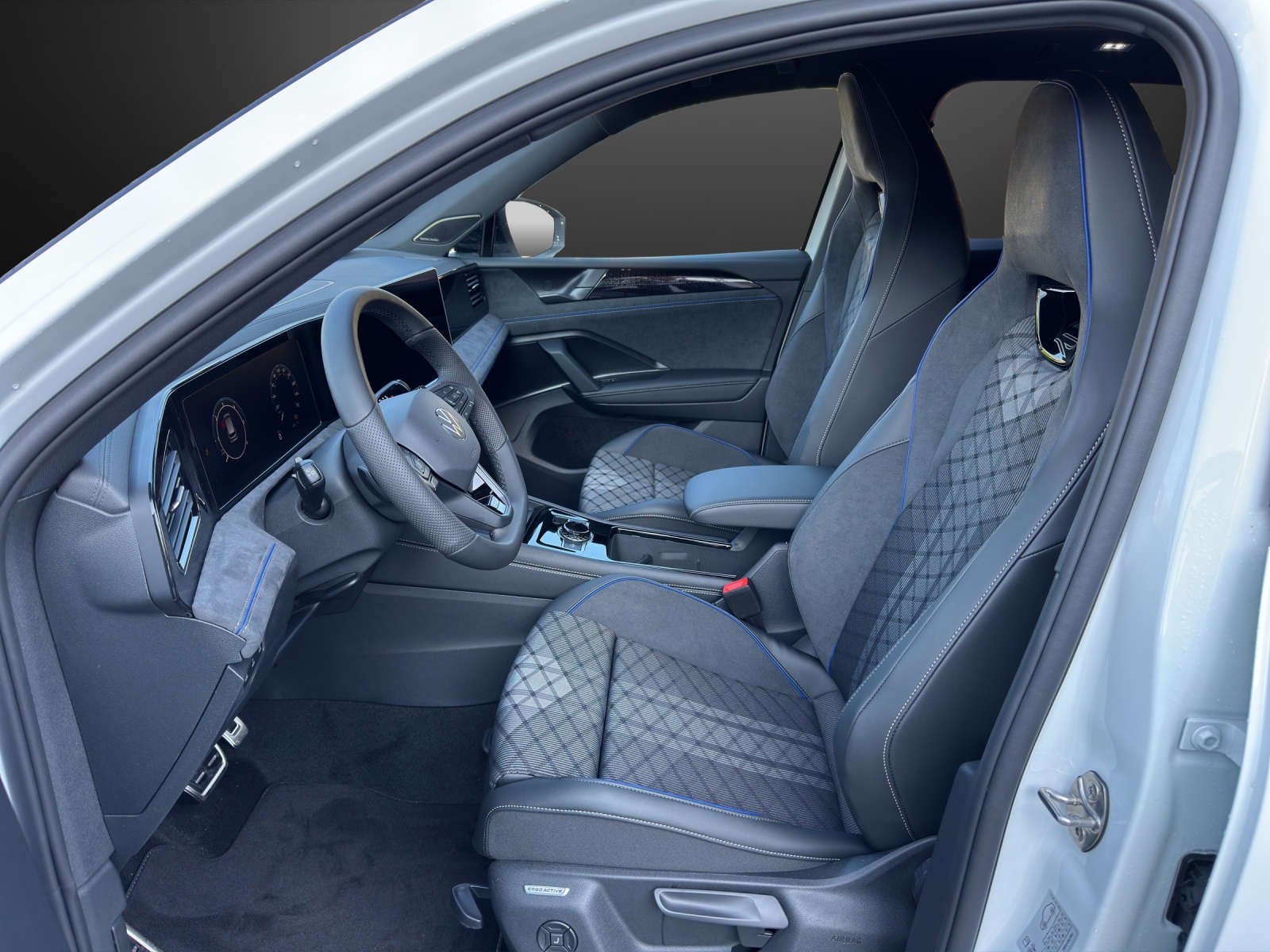 VW Tiguan 2.0 TDI SCR R-Line 4Motion DSG-image-7