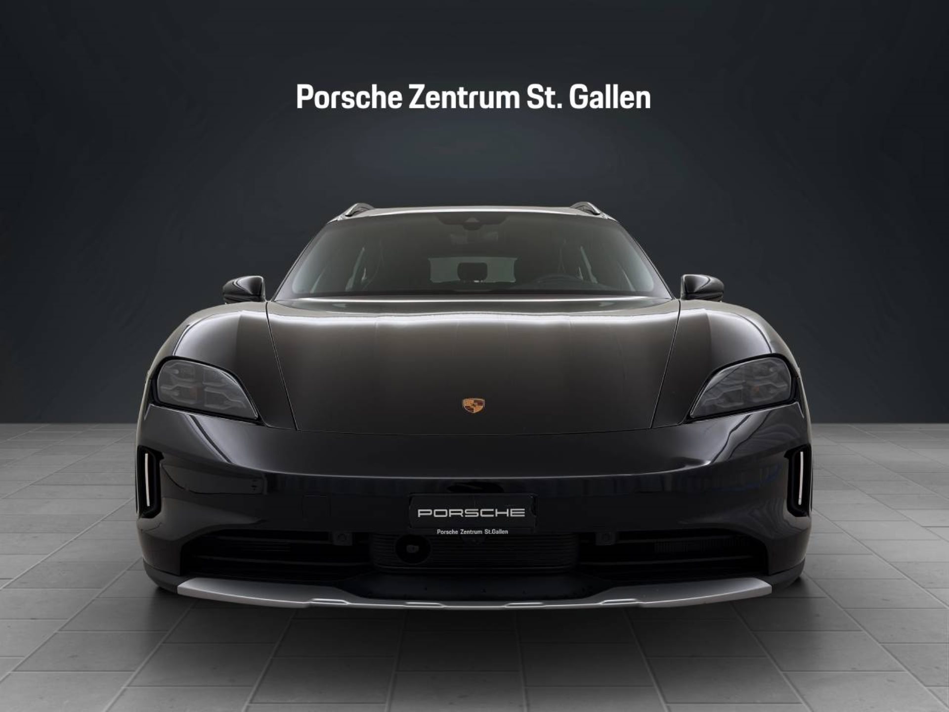 PORSCHE Taycan 4 Cross Turismo-image-9