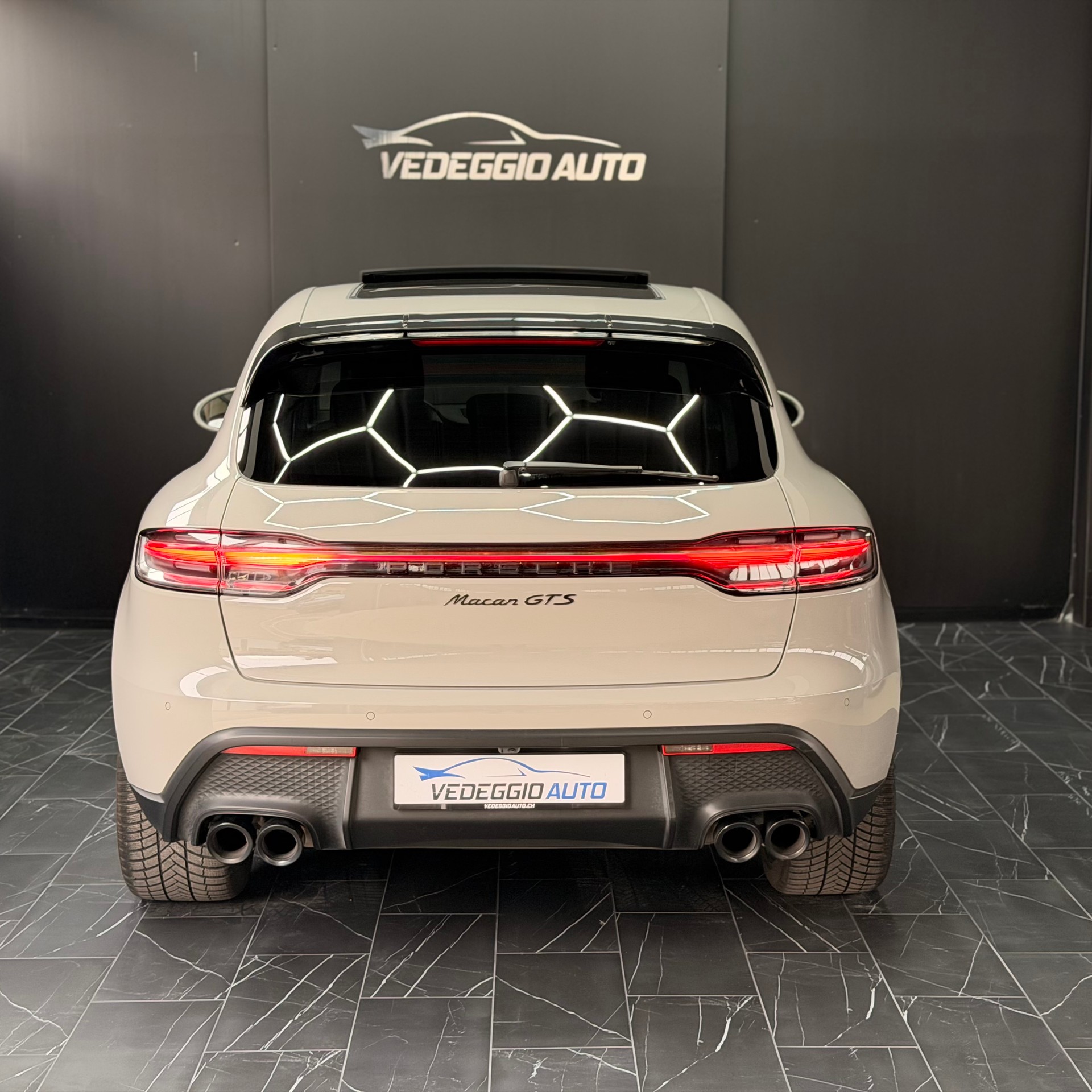PORSCHE Macan GTS PDK-image-3