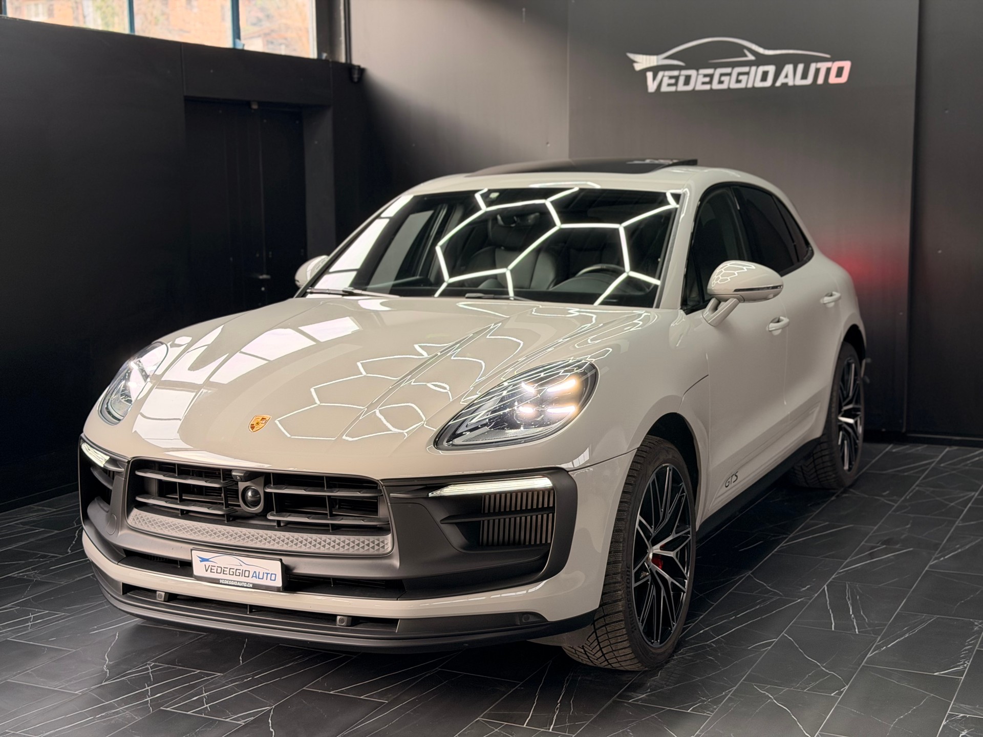 PORSCHE Macan GTS PDK