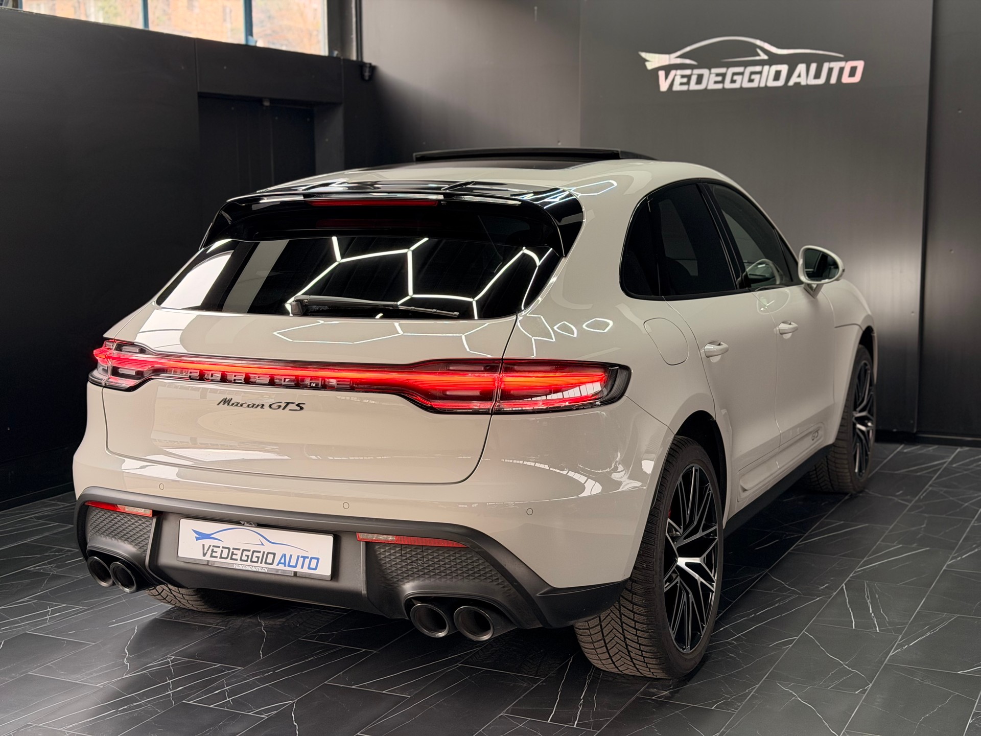 PORSCHE Macan GTS PDK-image-5