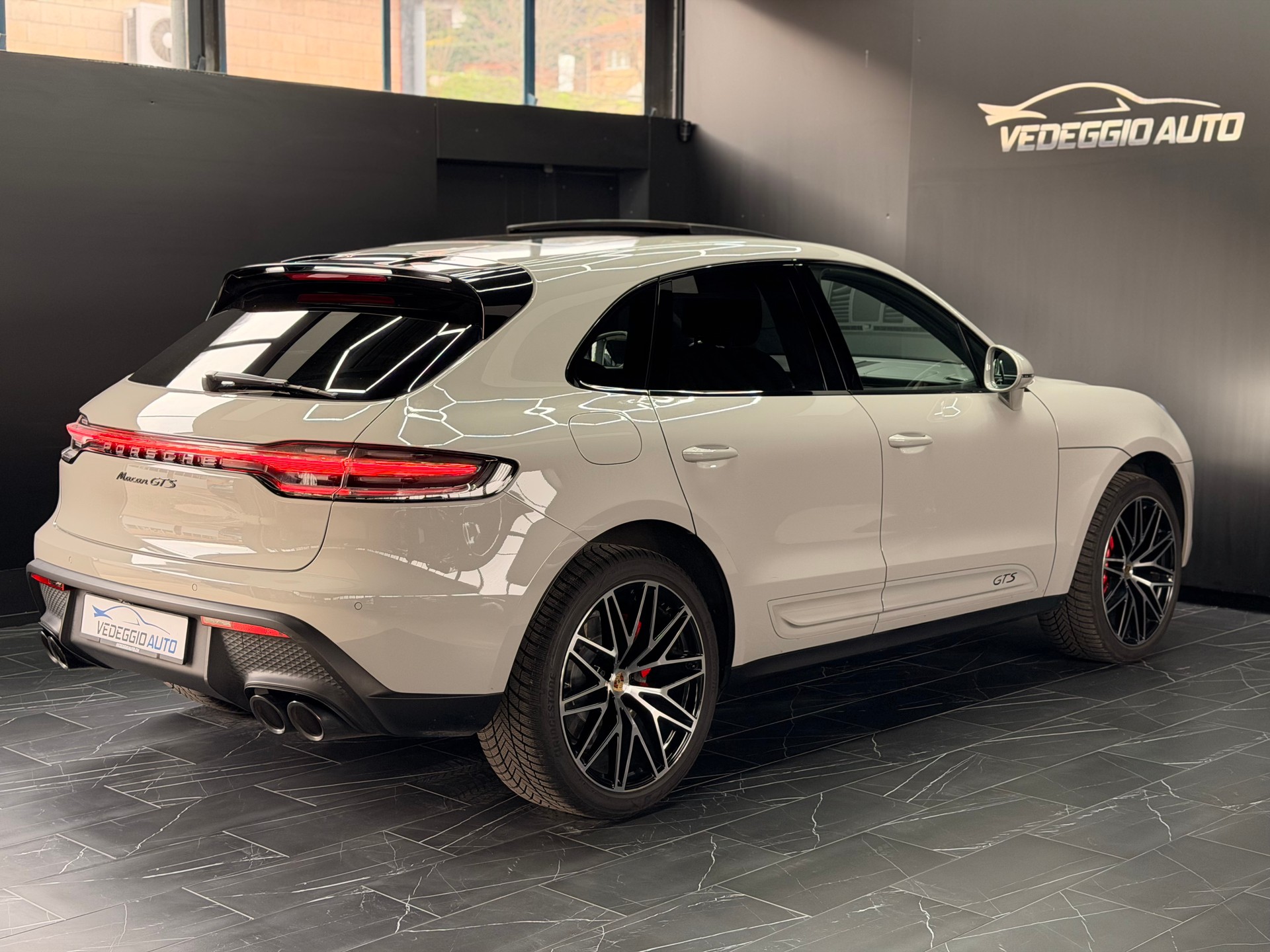 PORSCHE Macan GTS PDK-image-4