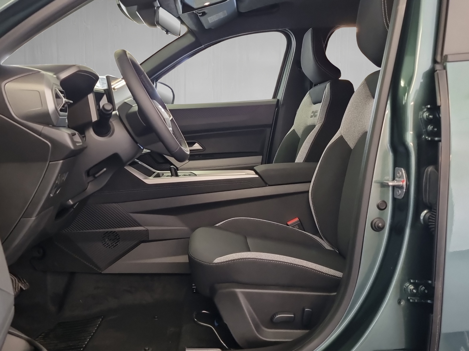 DACIA Bigster 1.8 Hybrid Journey-image-6