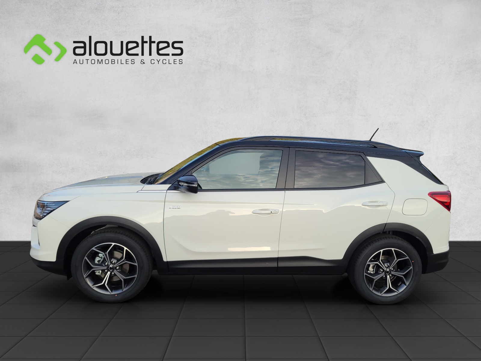 KGM-SsangYong Korando 1.6e Xdi Black Edition 4WD Automat-showroom-element-2
