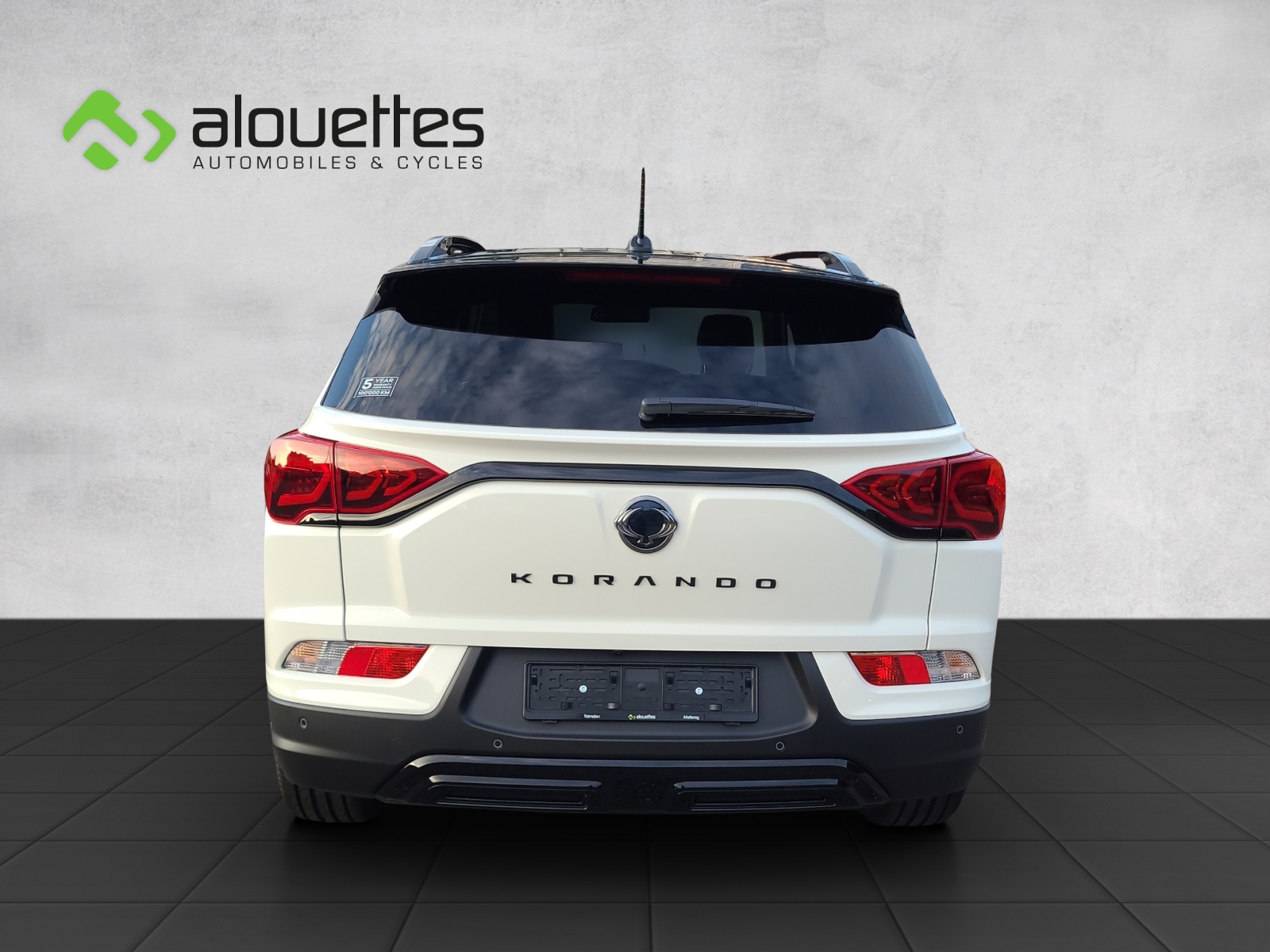 KGM-SsangYong Korando 1.6e Xdi Black Edition 4WD Automat-showroom-element-3