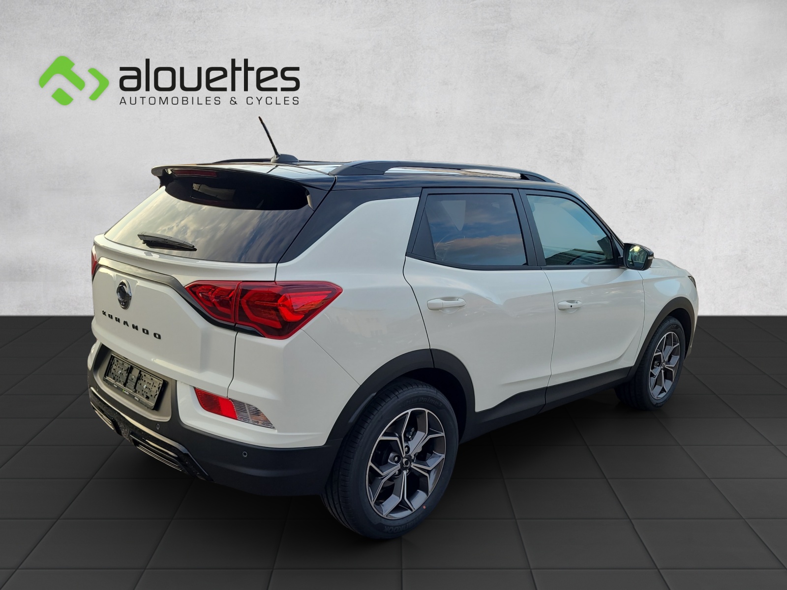 KGM-SsangYong Korando 1.6e Xdi Black Edition 4WD Automat-image-4