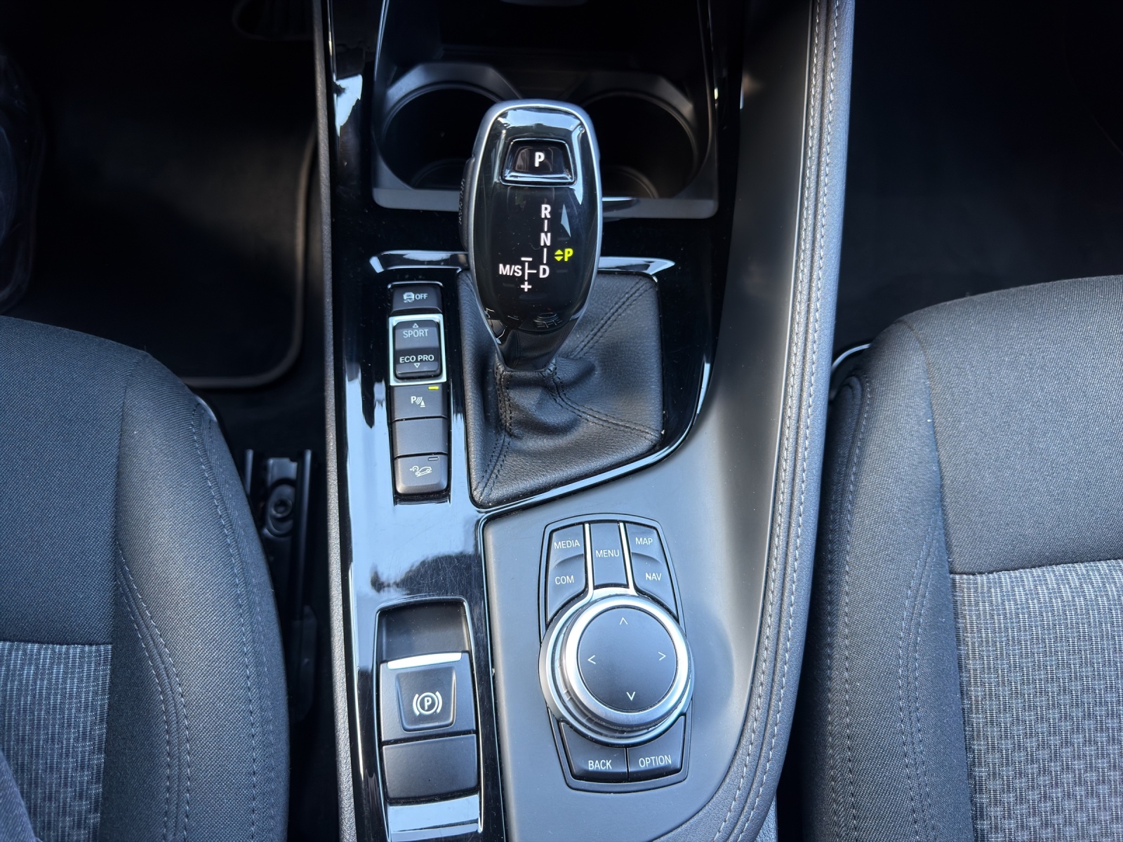 BMW X2 xDrive 18d Steptronic-image-19