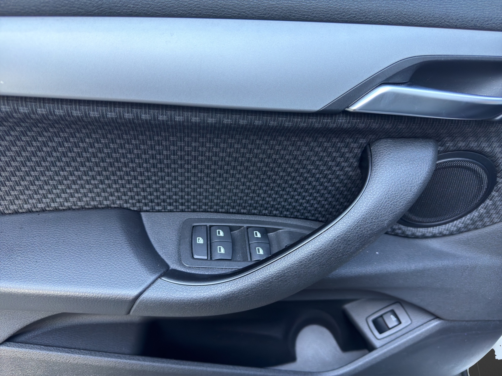 BMW X2 xDrive 18d Steptronic-image-9