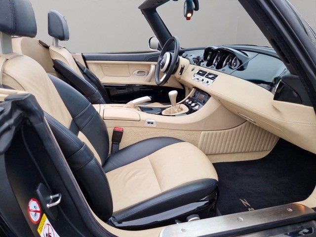 BMW Z8 Roadster-image-19