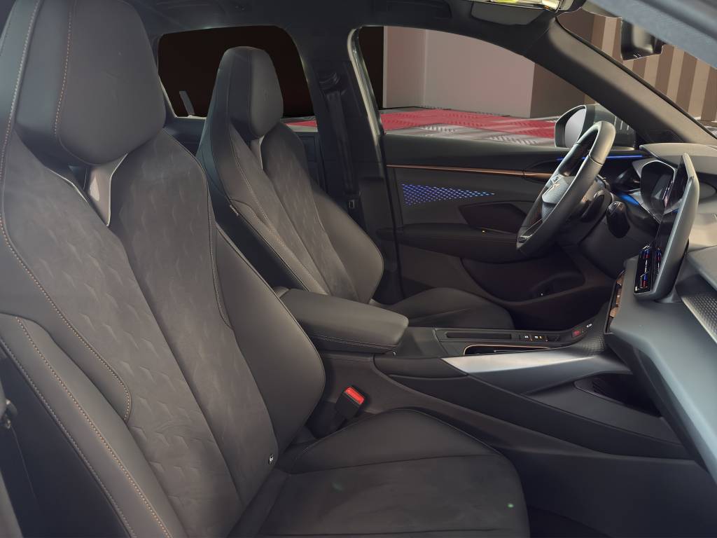 CUPRA Terramar 1.5 eTSI DSG-image-6