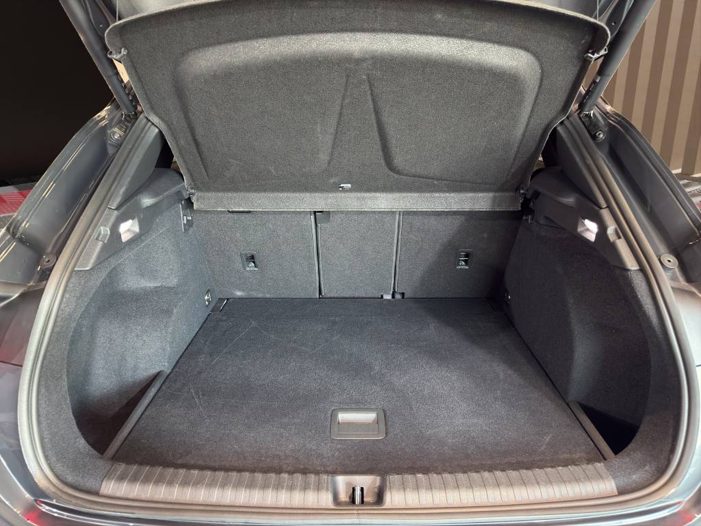 CUPRA Terramar 1.5 eTSI DSG-image-8