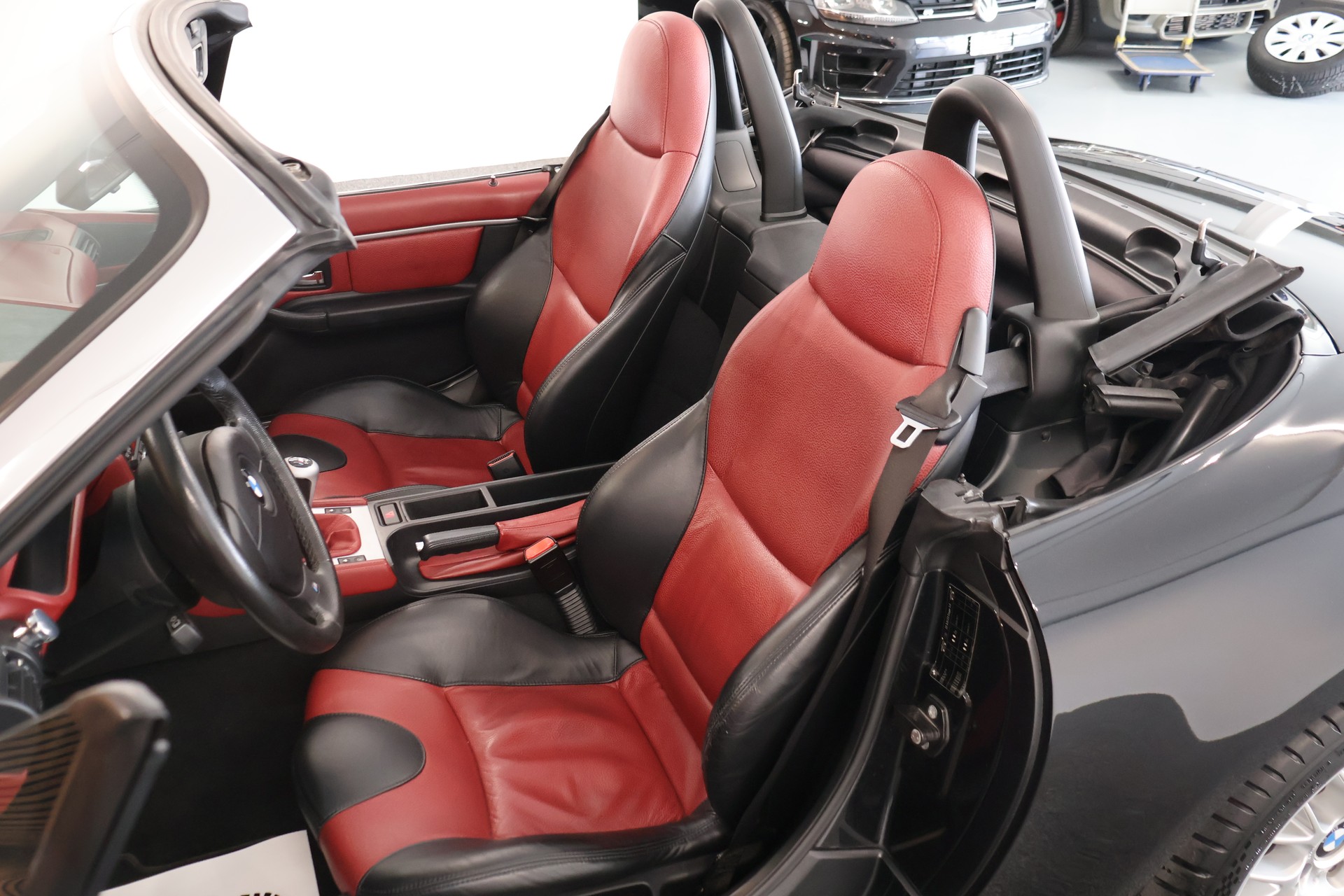 BMW Z3 3.0i Roadster-image-14