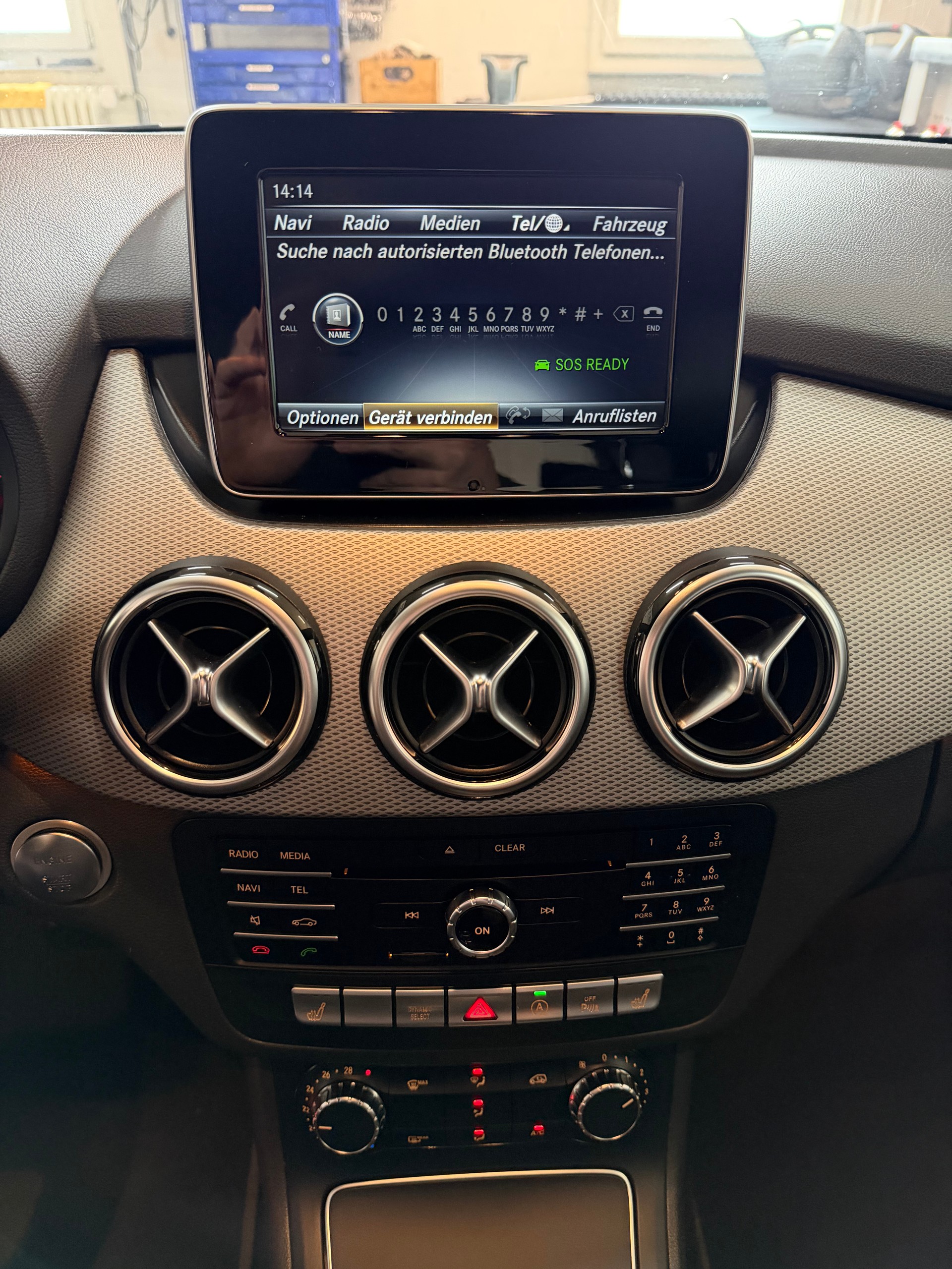 MERCEDES-BENZ B 180 Urban 7G-DCT-image-12